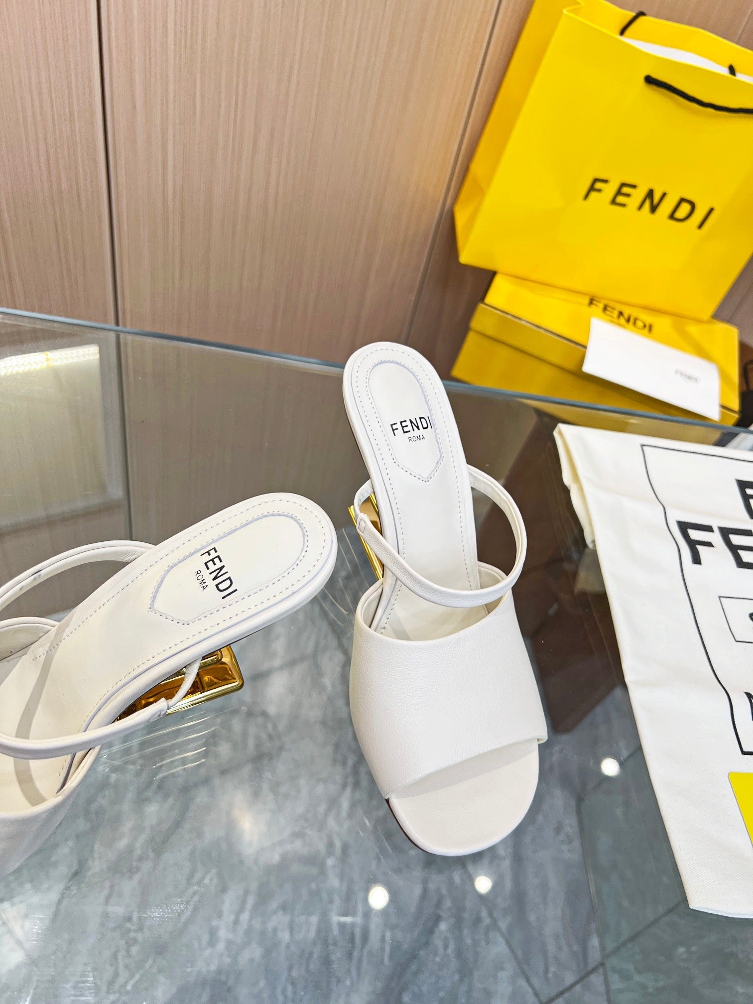 Luxury Shoes - FED - 158