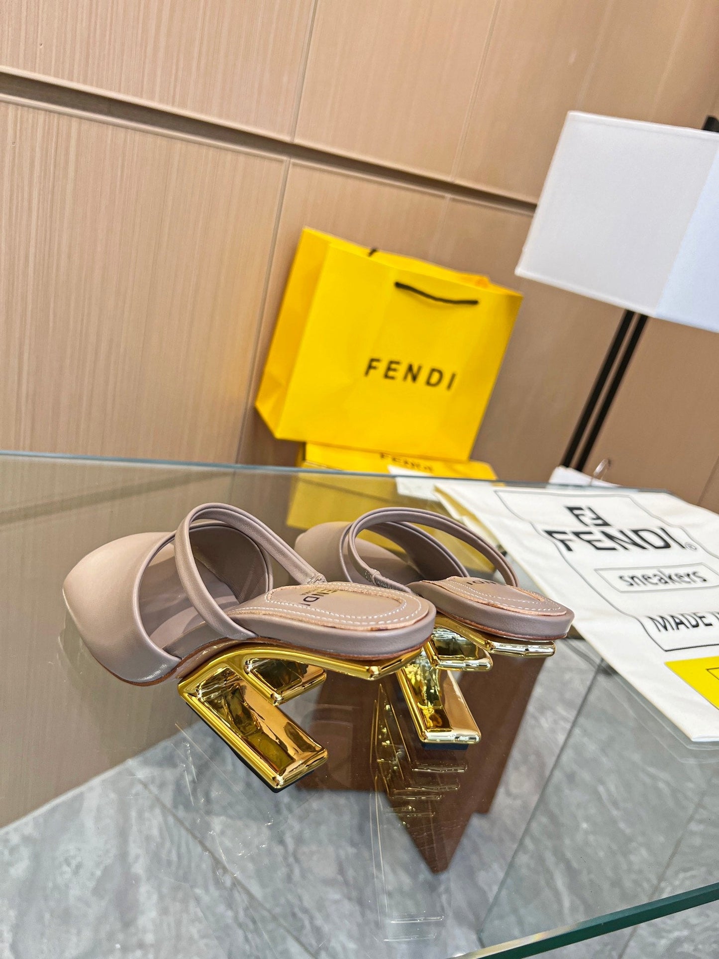 Luxury Shoes - FED - 157