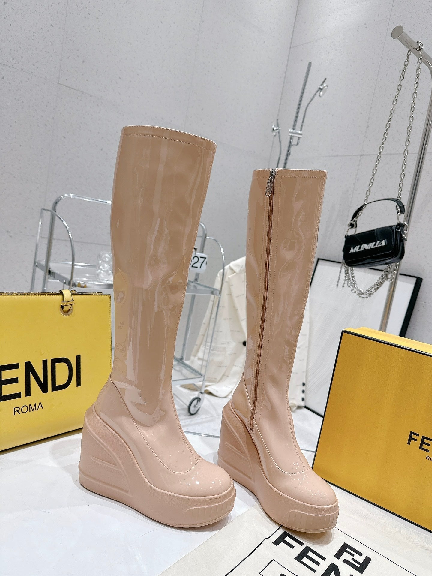 Luxury Shoes - FED - 124