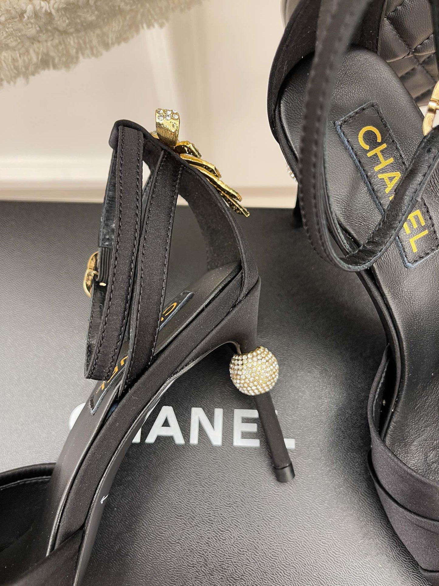 Luxury Shoes Sandals - CHL - 586