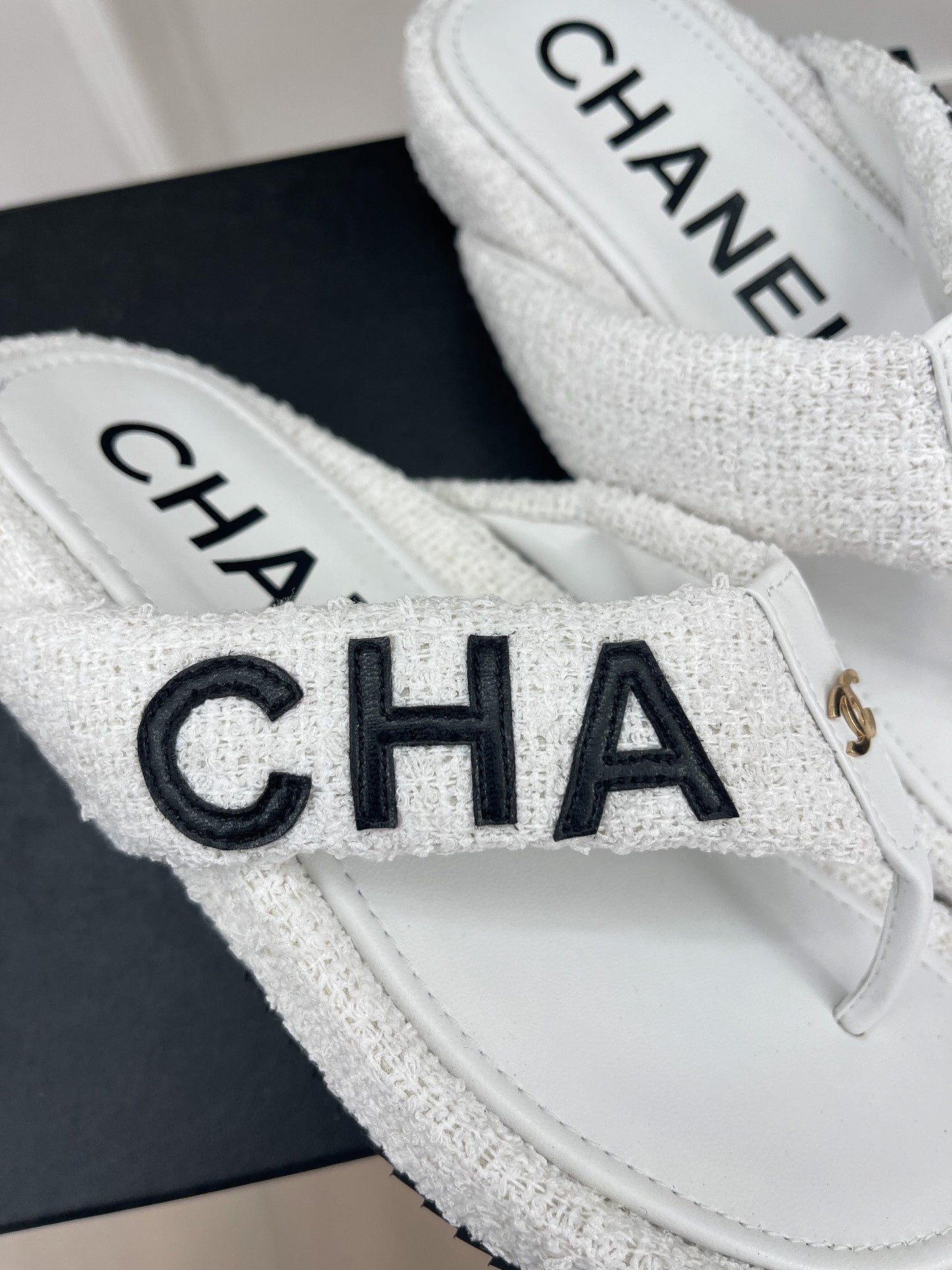 Luxury Shoes Sandals - CHL - 587