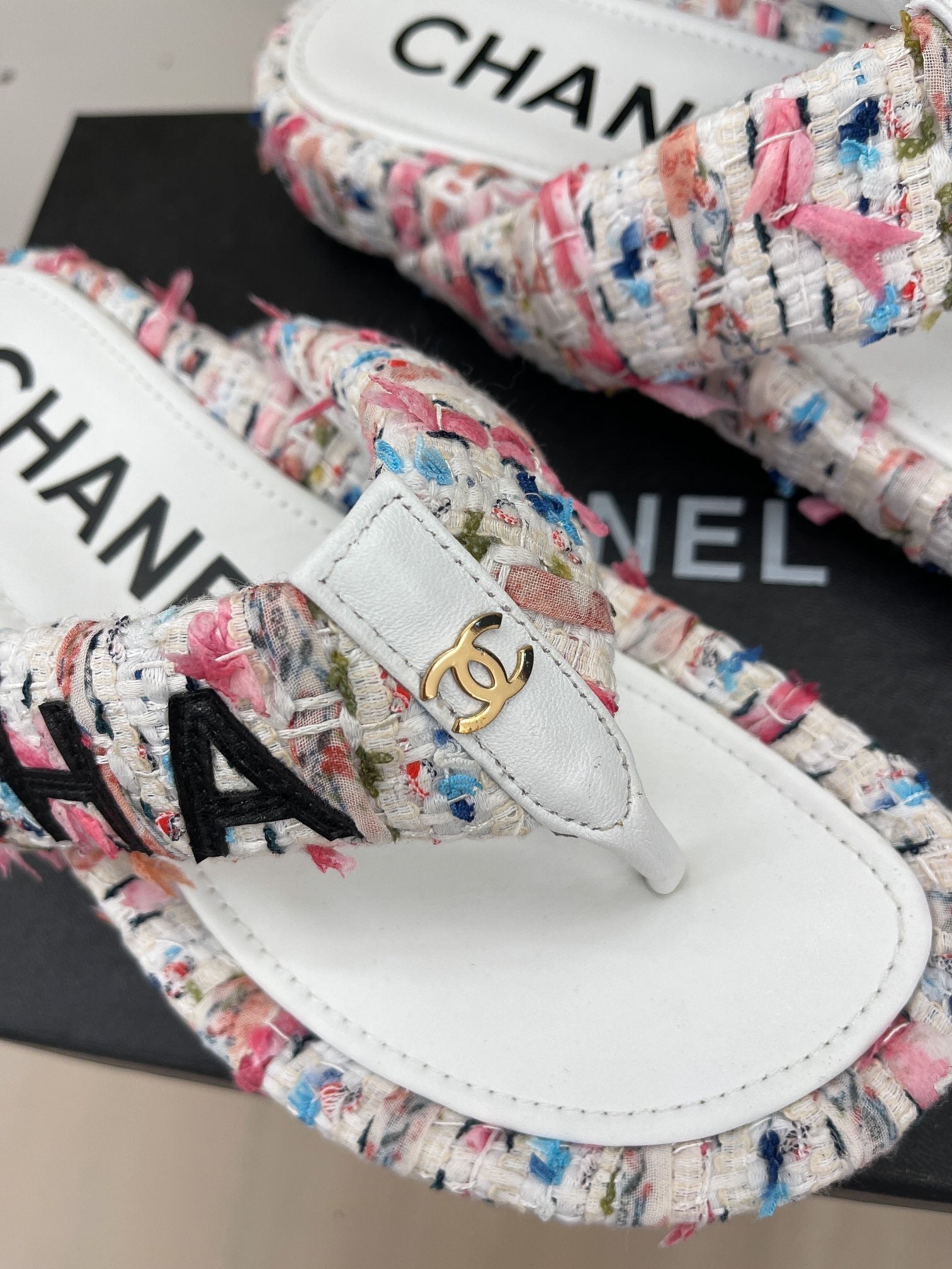 Luxury Shoes Sandals - CHL - 589