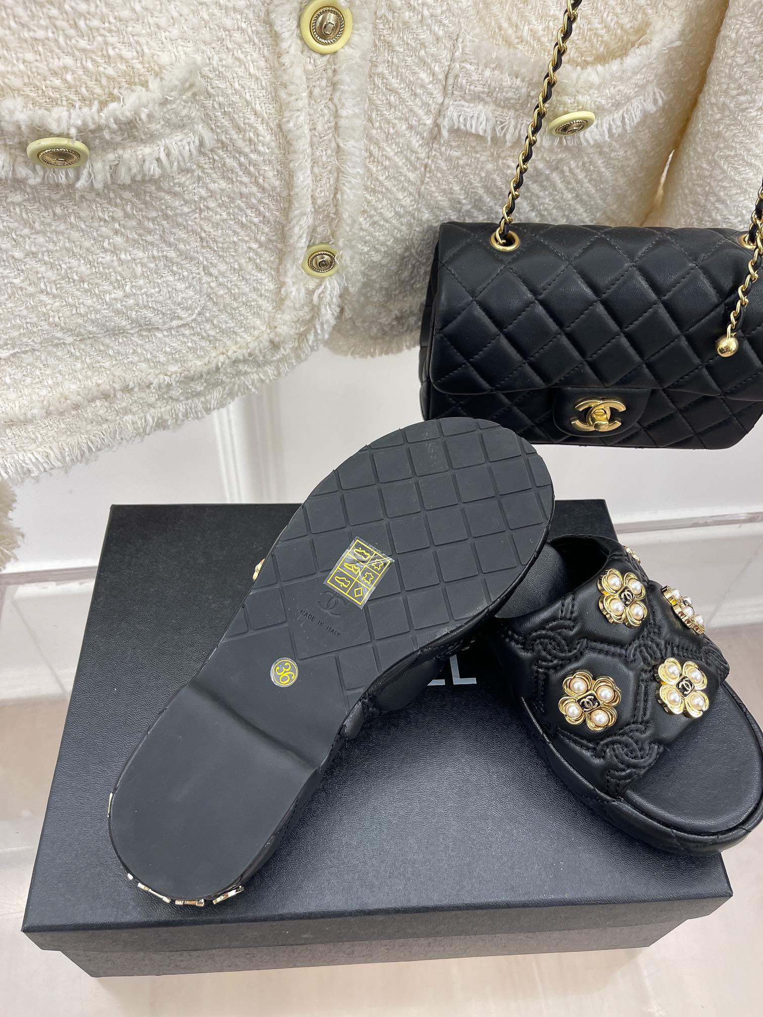 Luxury Shoes Sandals - CHL - 052