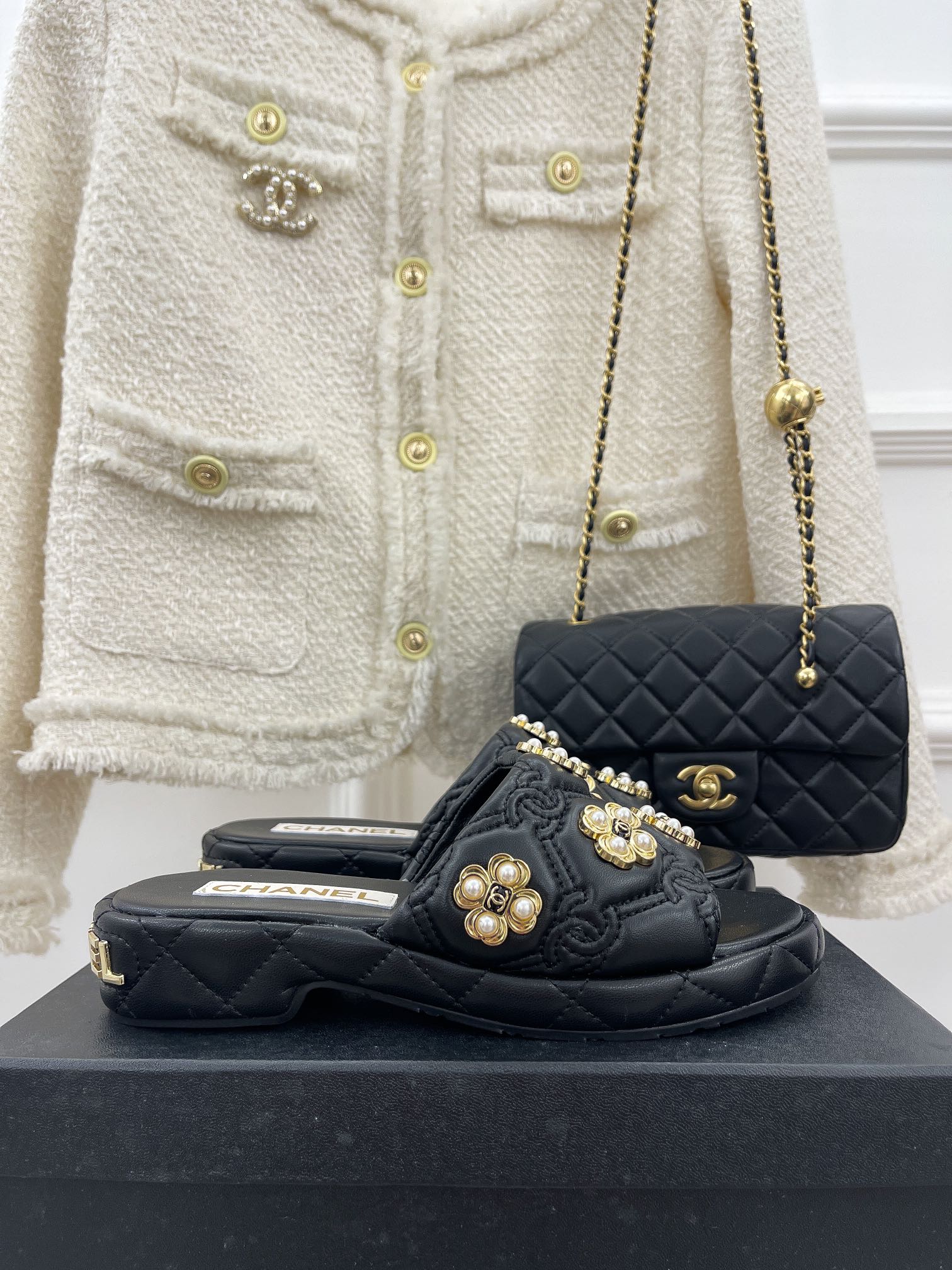 Luxury Shoes Sandals - CHL - 052