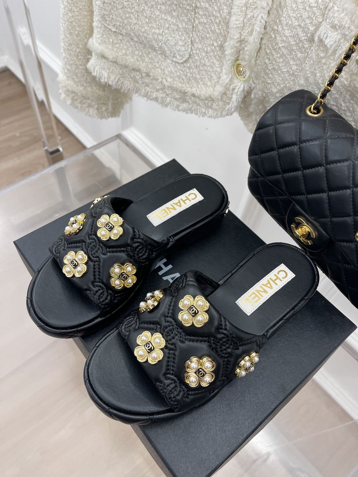 Luxury Shoes Sandals - CHL - 052