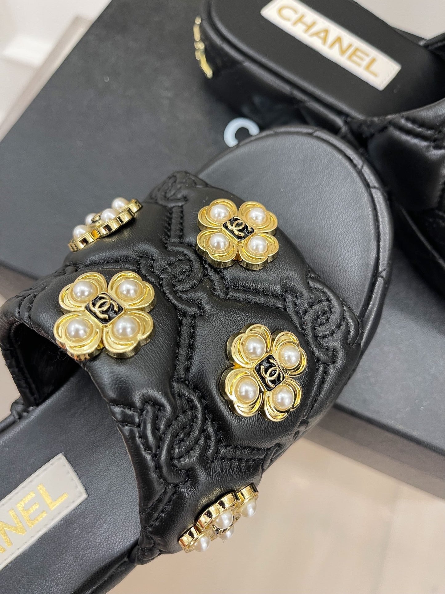 Luxury Shoes Sandals - CHL - 052