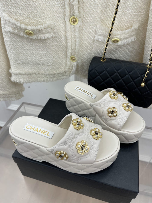 Luxury Shoes Sandals - CHL - 051