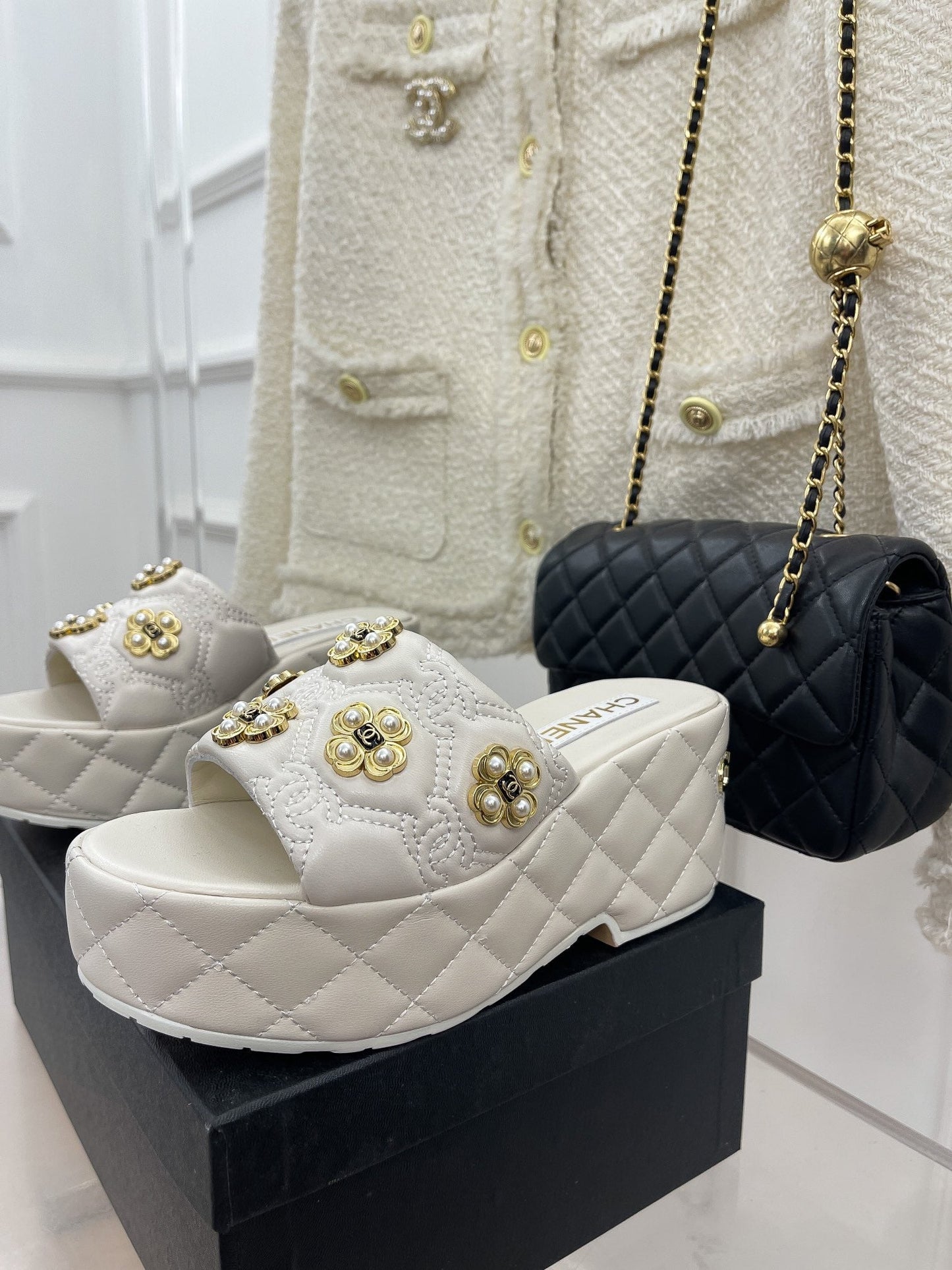 Luxury Shoes Sandals - CHL - 051