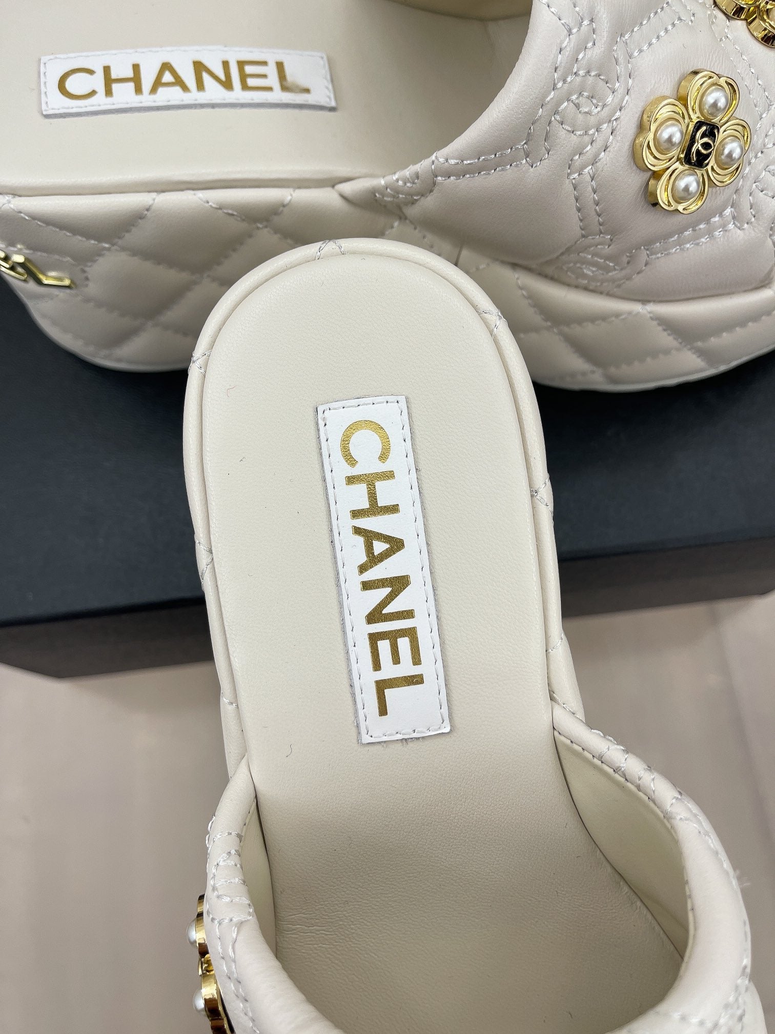 Luxury Shoes Sandals - CHL - 051