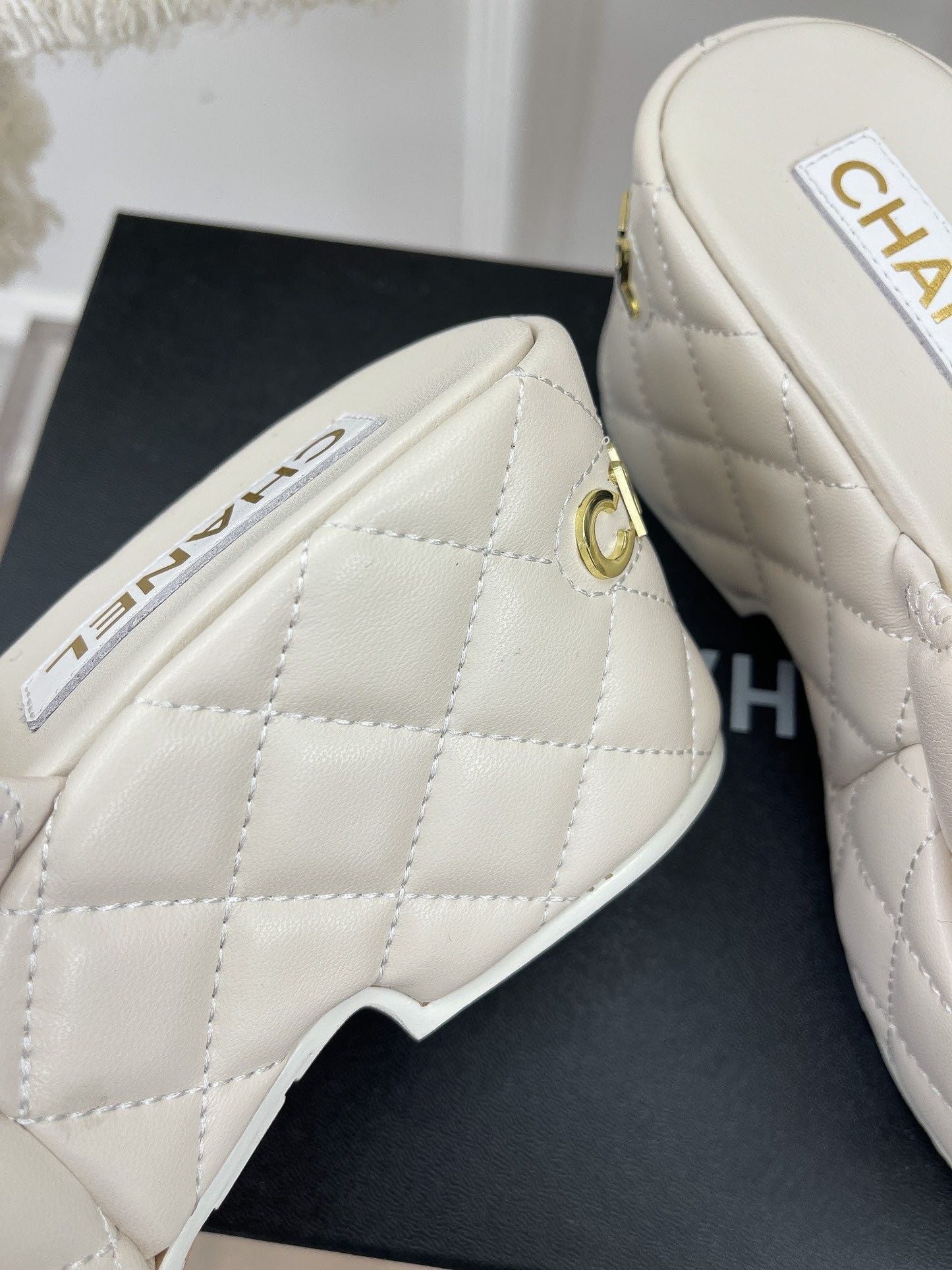 Luxury Shoes Sandals - CHL - 051