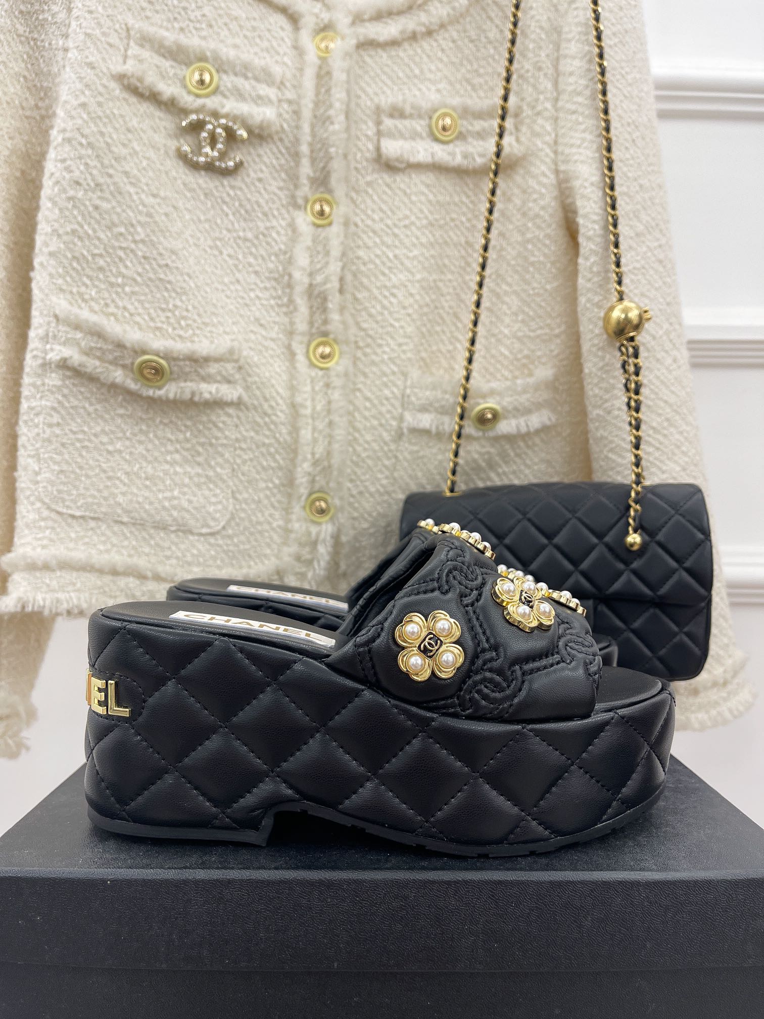 Luxury Shoes Sandals - CHL - 053