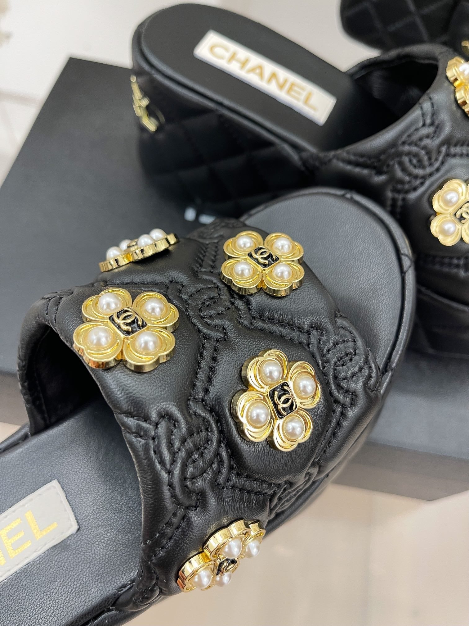 Luxury Shoes Sandals - CHL - 053