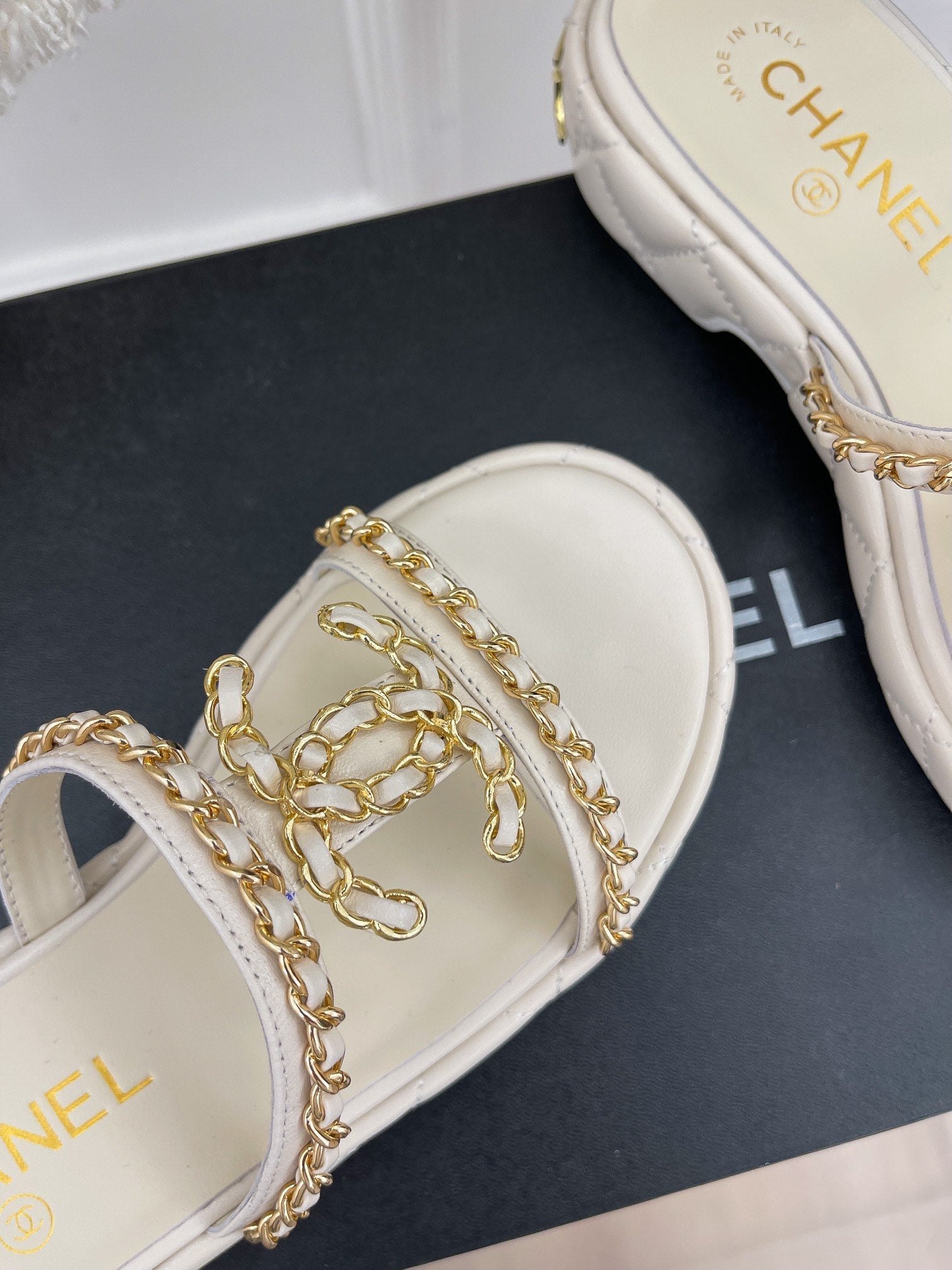 Luxury Shoes Sandals - CHL - 036