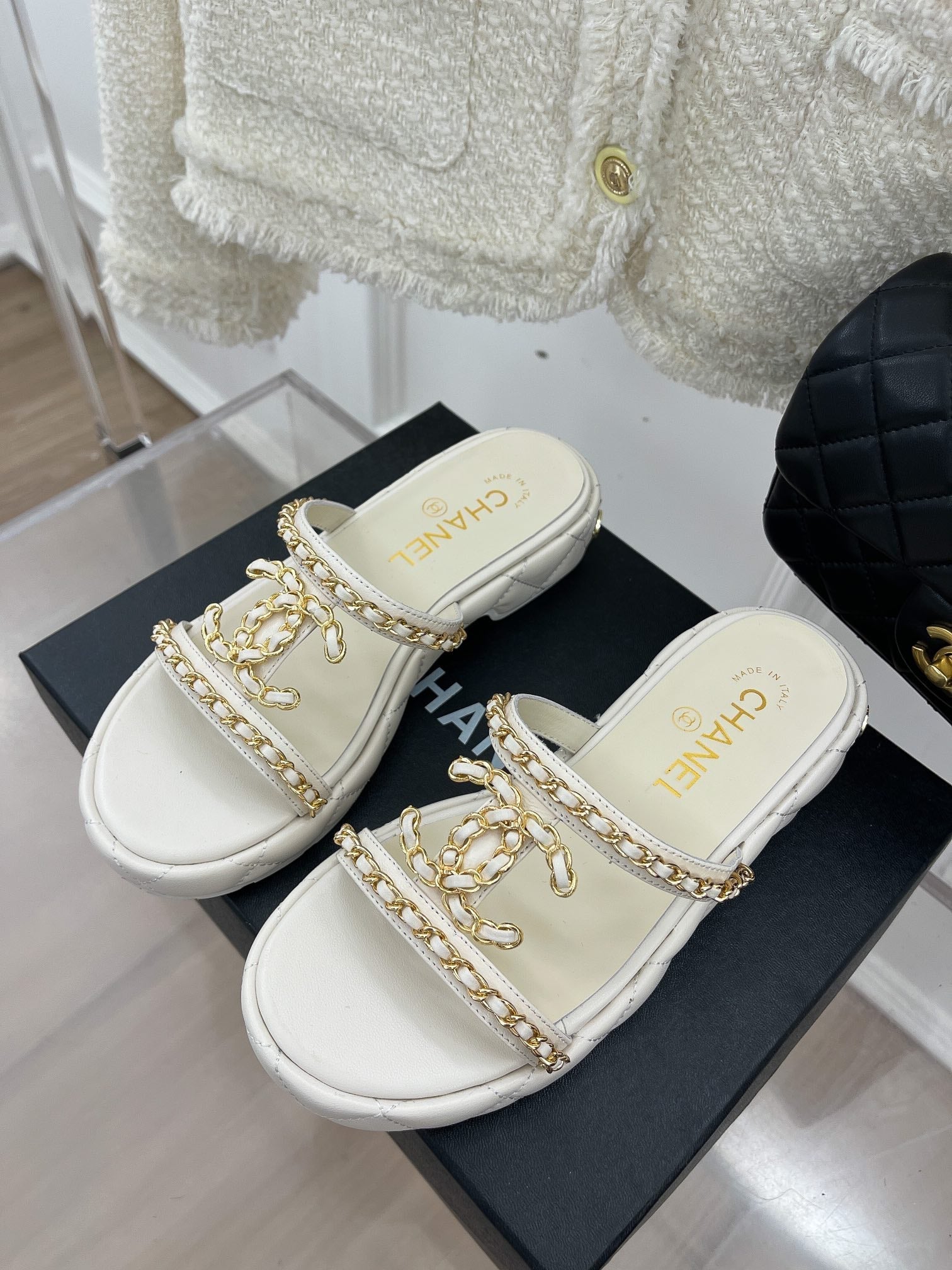 Luxury Shoes Sandals - CHL - 036