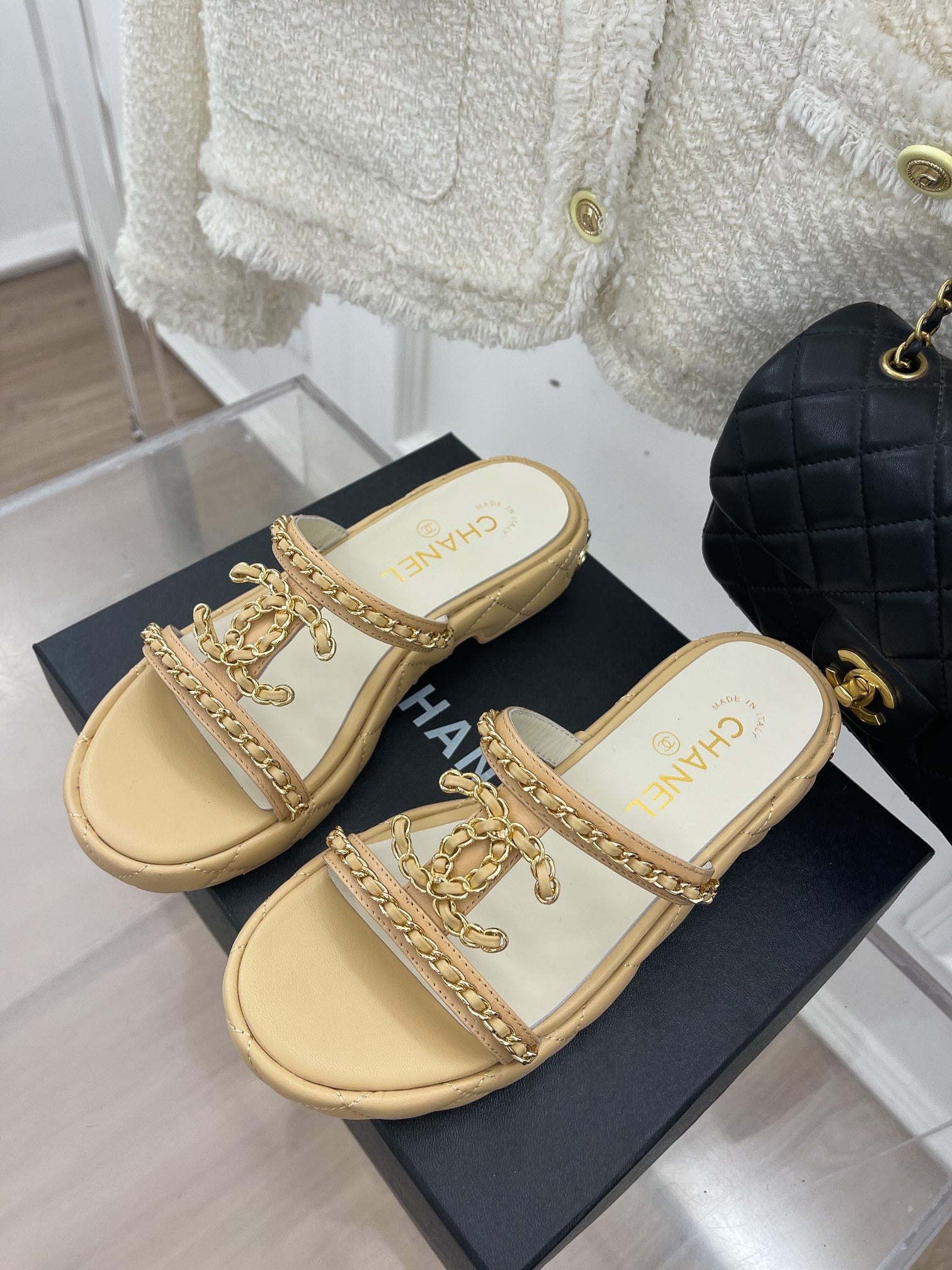 Luxury Shoes Sandals - CHL - 044