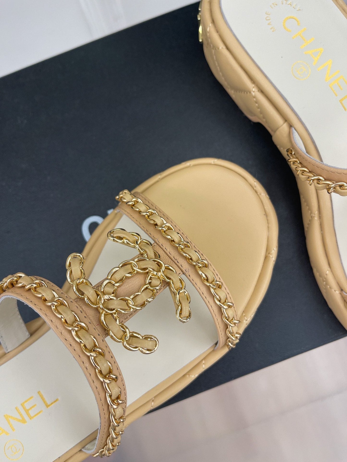 Luxury Shoes Sandals - CHL - 044