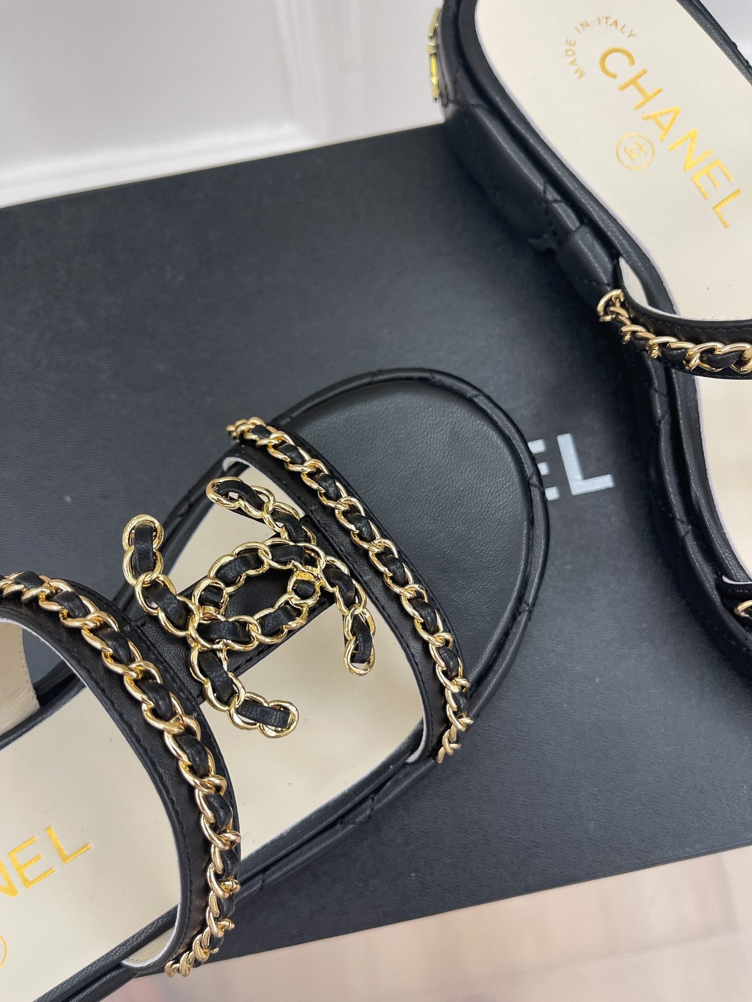 Luxury Shoes Sandals - CHL - 040