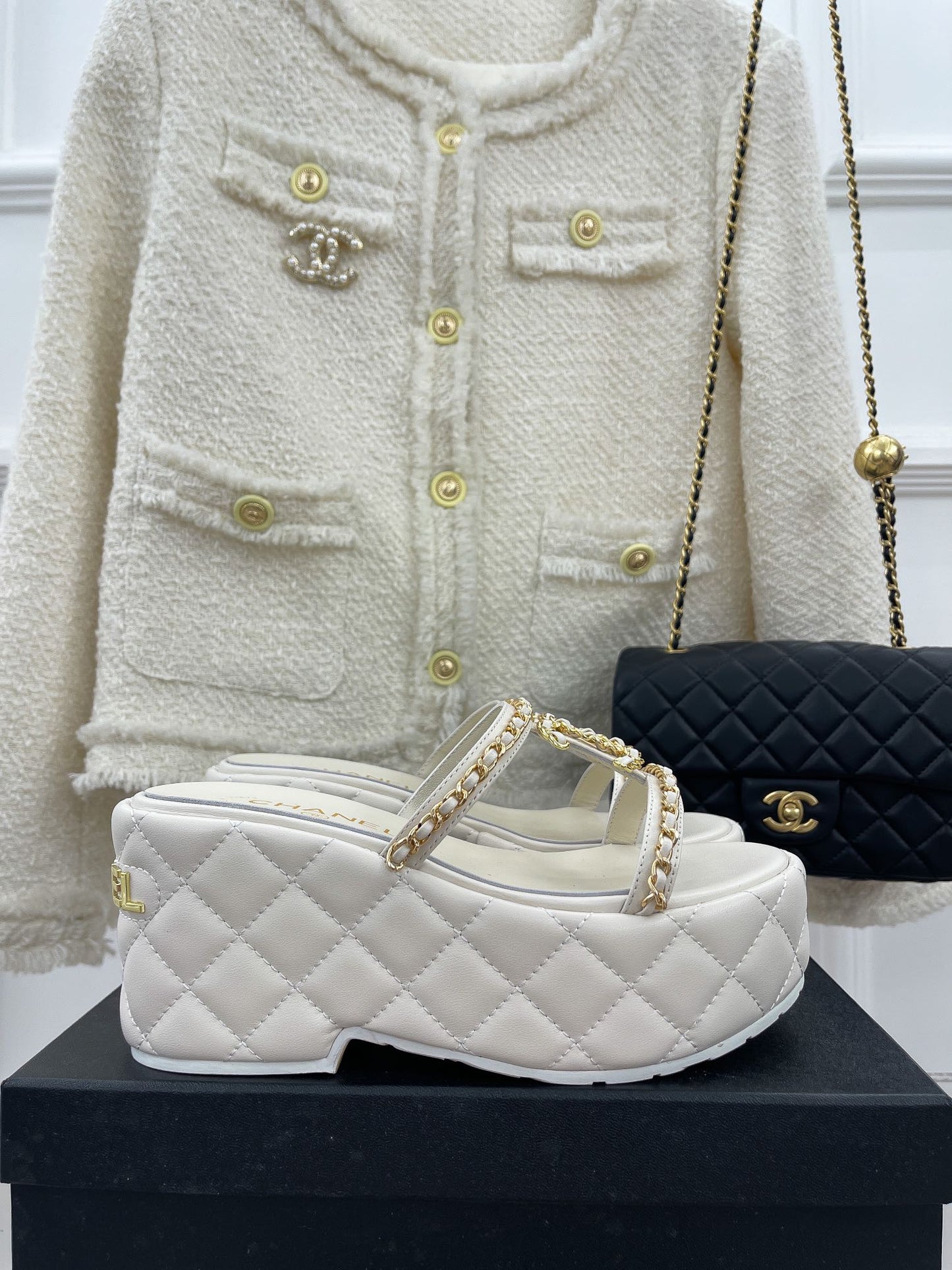 Luxury Shoes Sandals - CHL - 037