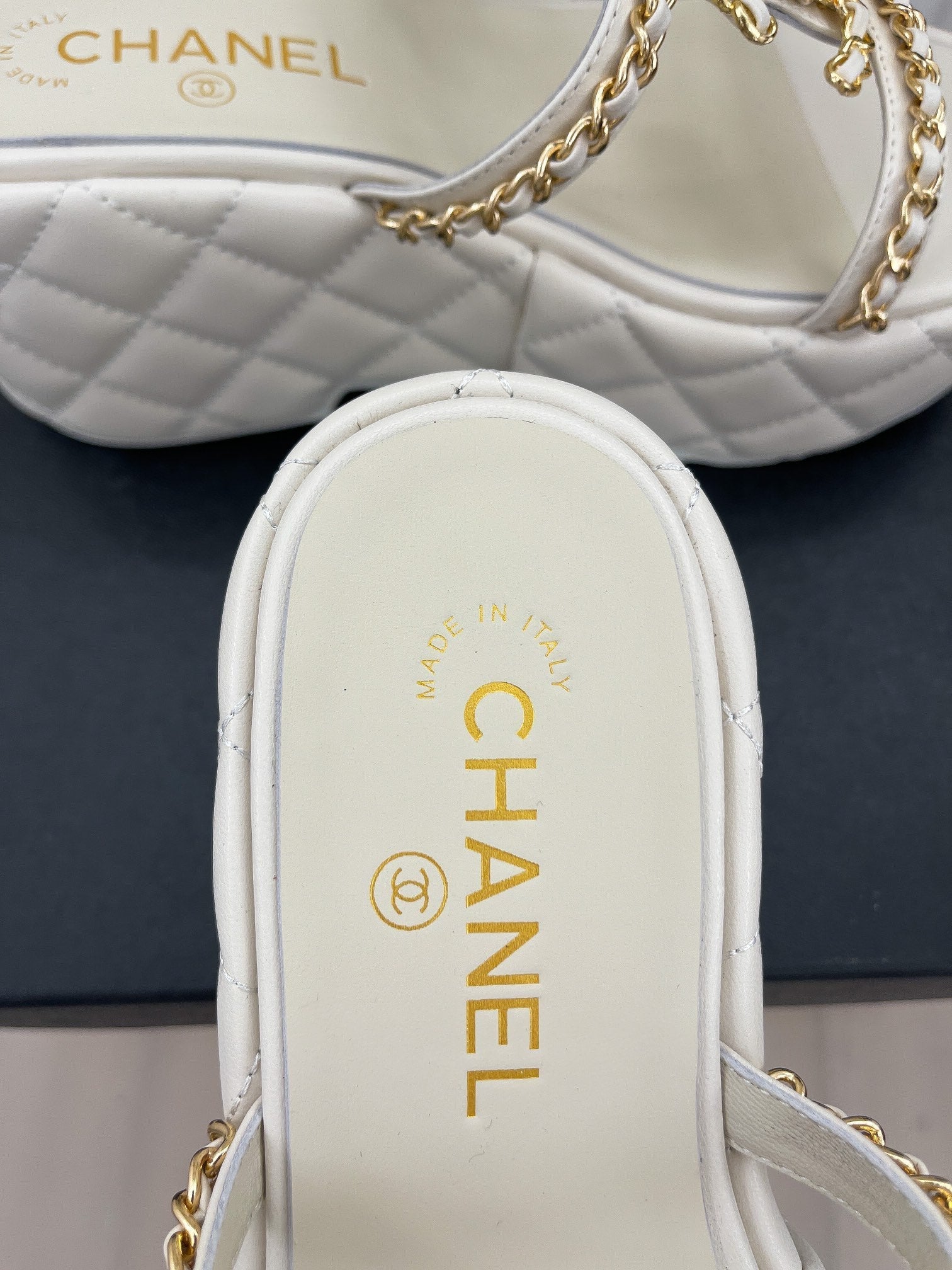 Luxury Shoes Sandals - CHL - 037