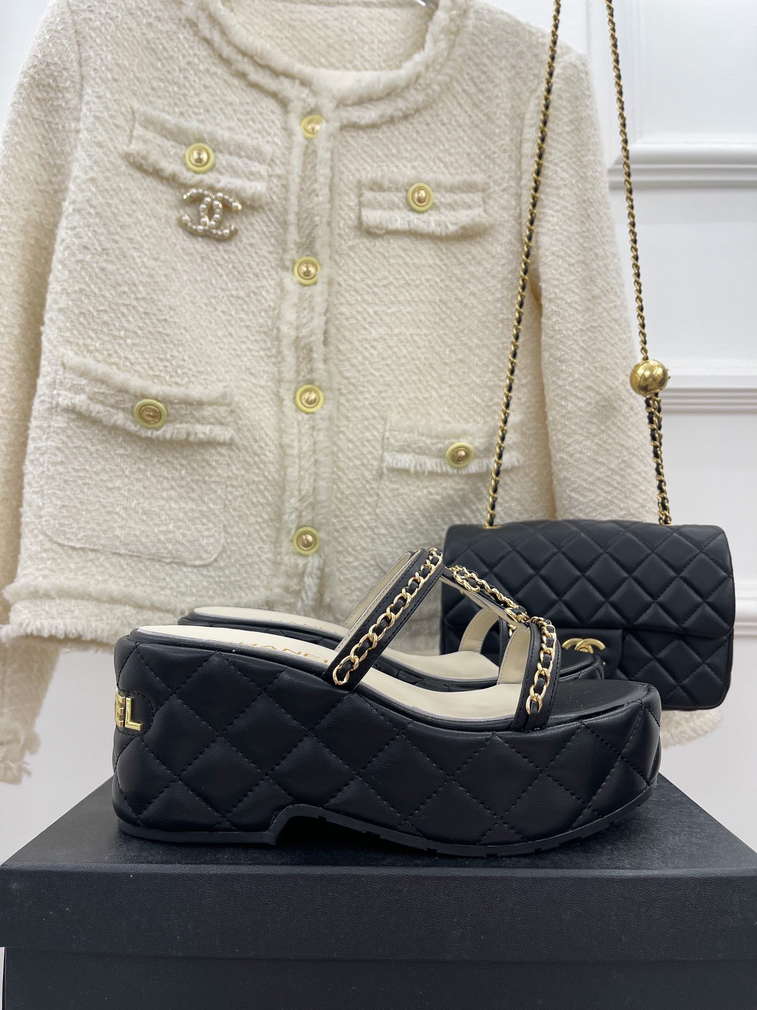 Luxury Shoes Sandals - CHL - 041