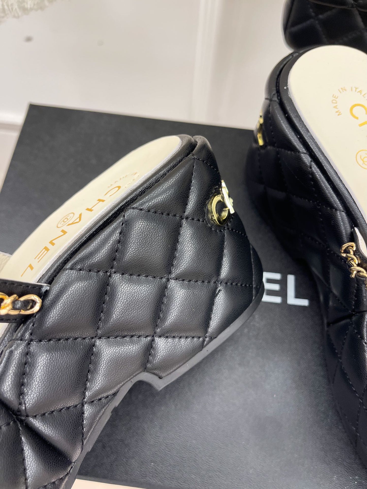 Luxury Shoes Sandals - CHL - 041