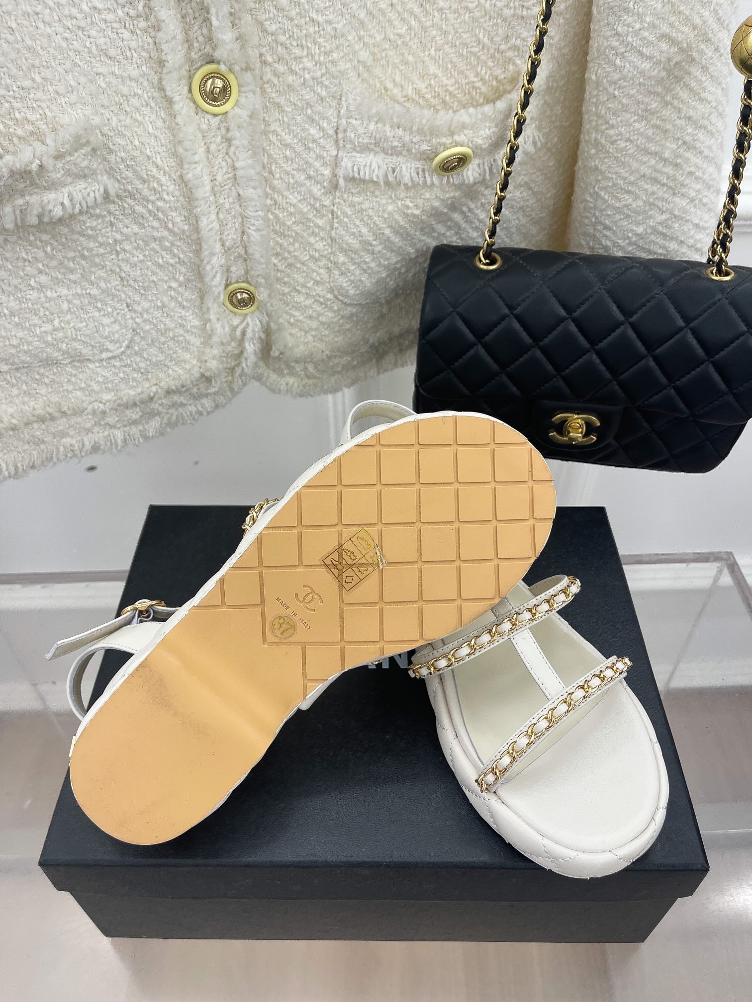Luxury Shoes Sandals - CHL - 038