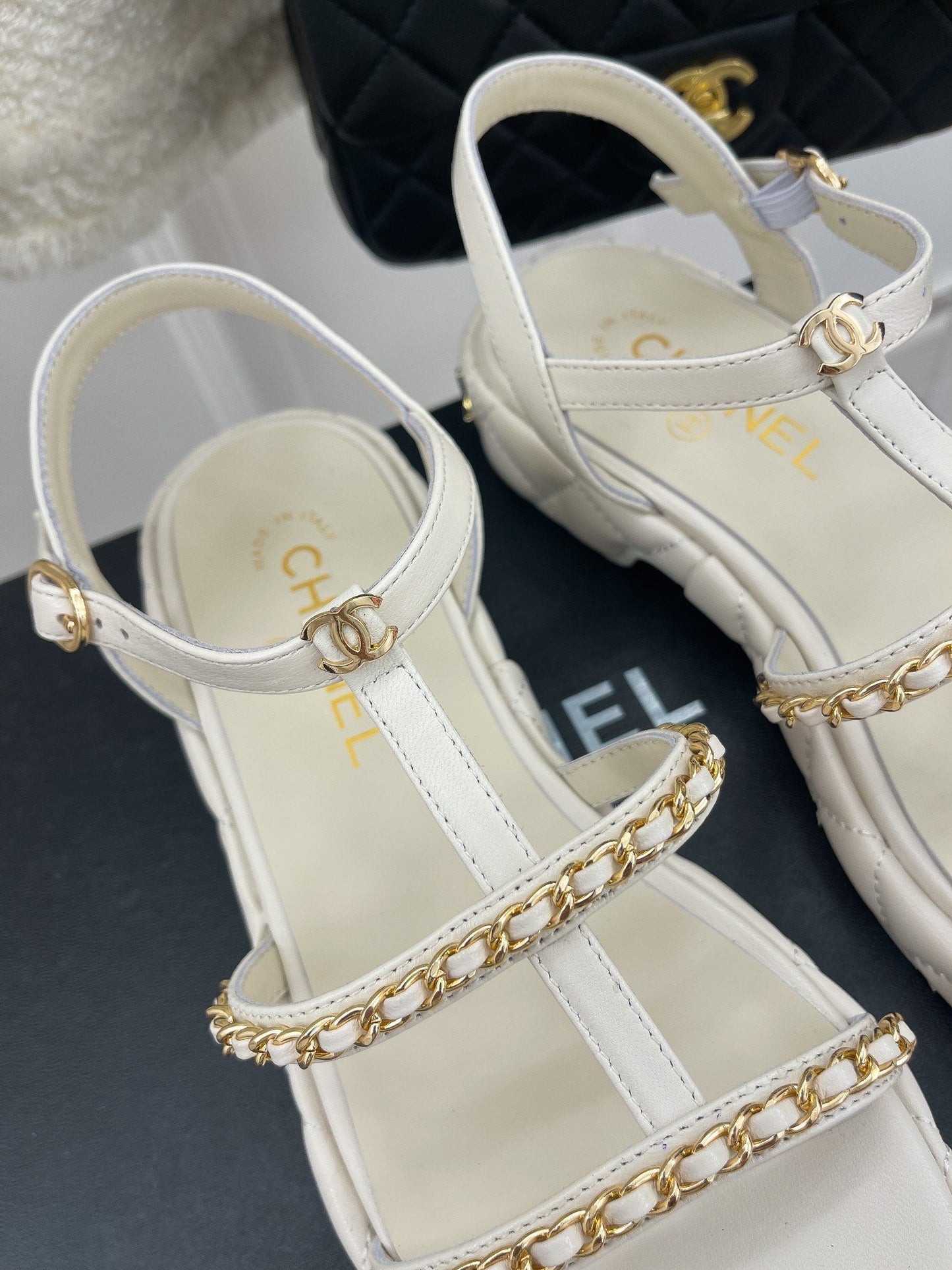 Luxury Shoes Sandals - CHL - 038
