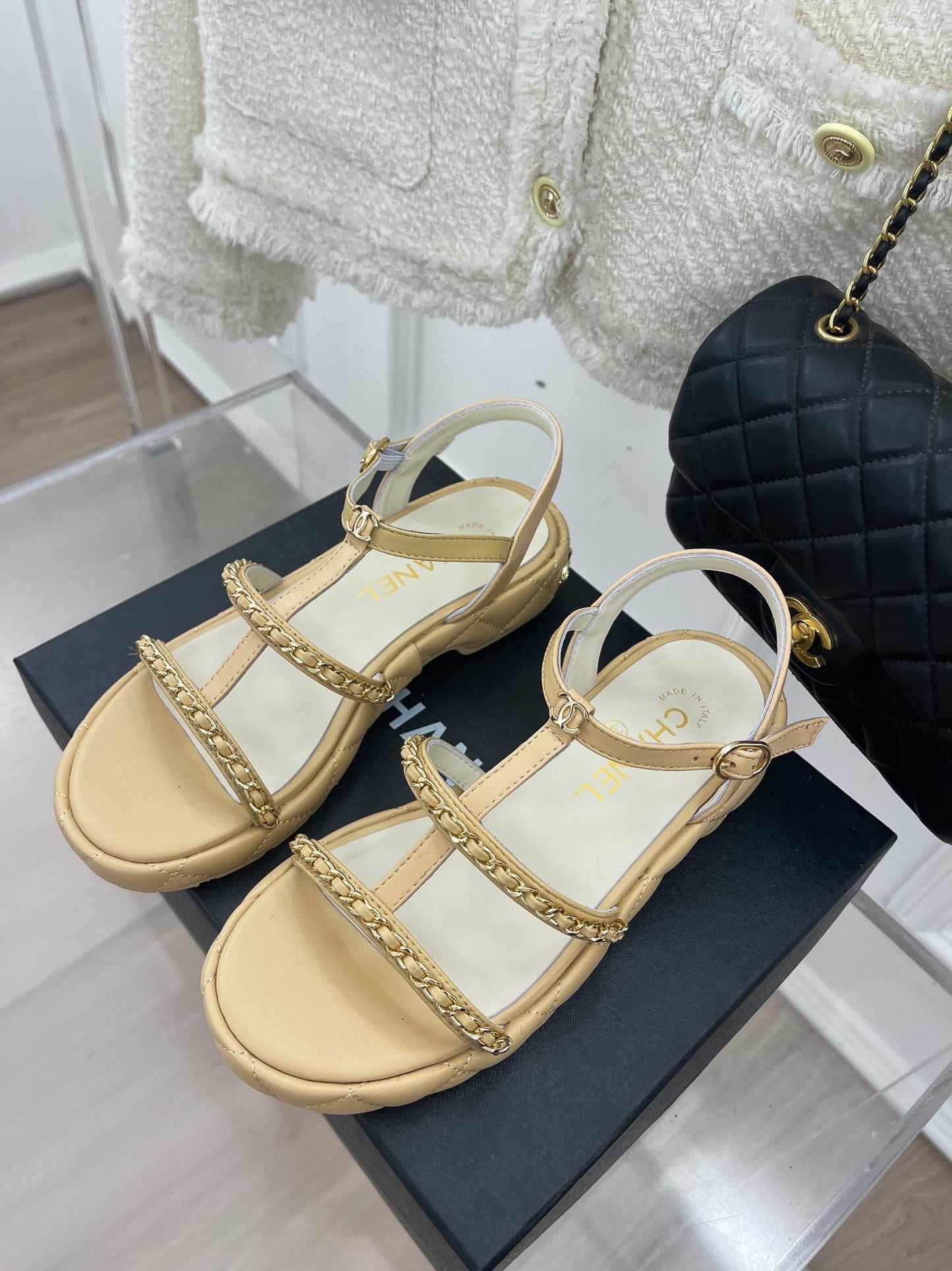 Luxury Shoes Sandals - CHL - 047
