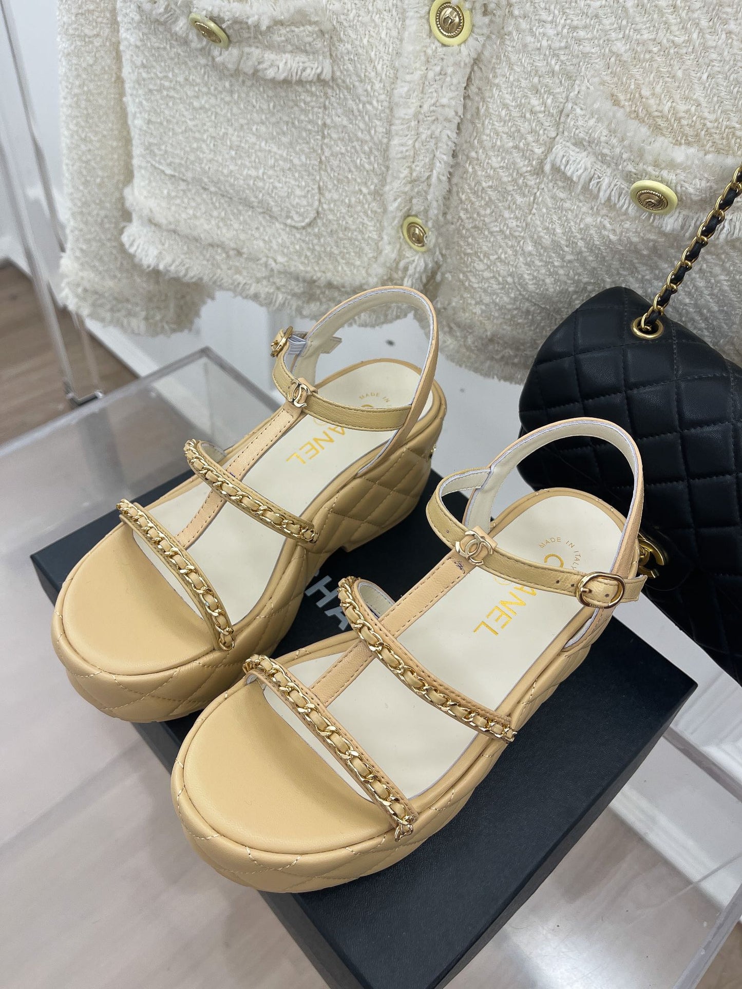 Luxury Shoes Sandals - CHL - 046