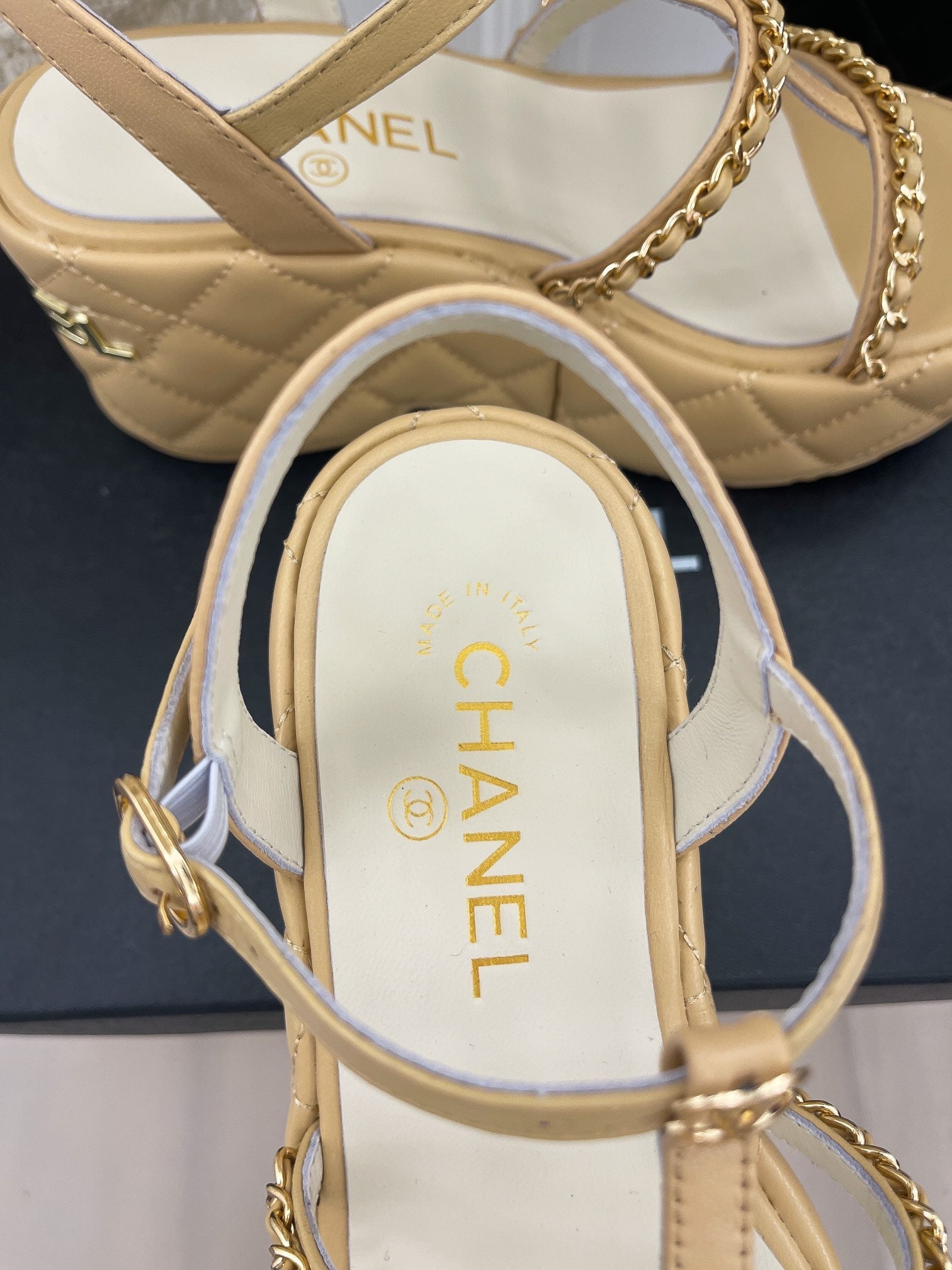 Luxury Shoes Sandals - CHL - 046