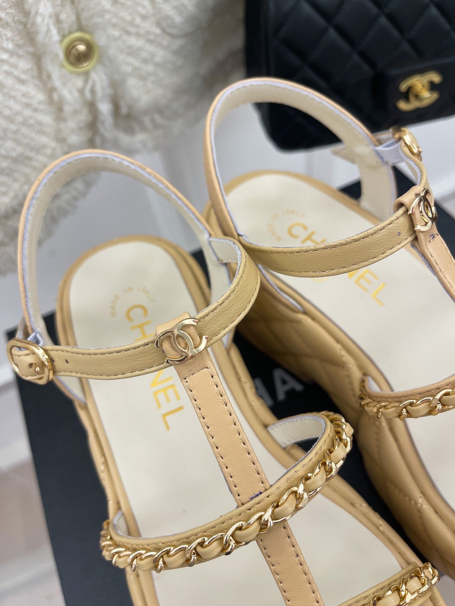 Luxury Shoes Sandals - CHL - 046