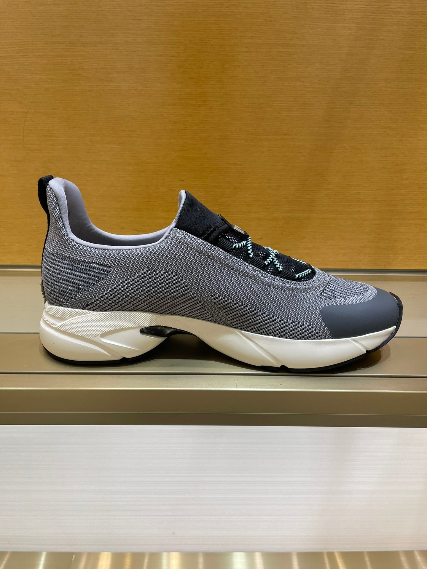 Luxury Shoes - FED - 009