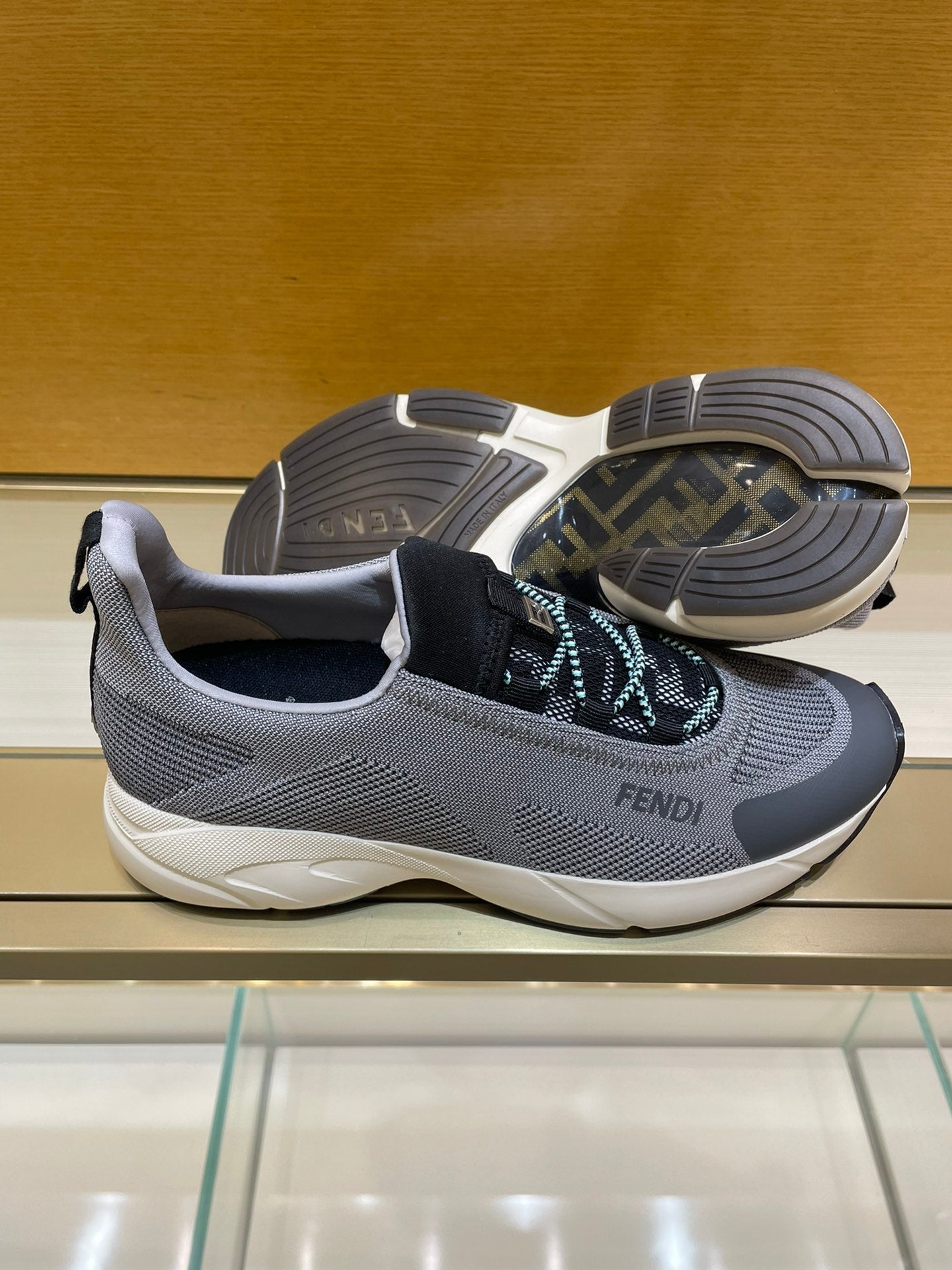 Luxury Shoes - FED - 009