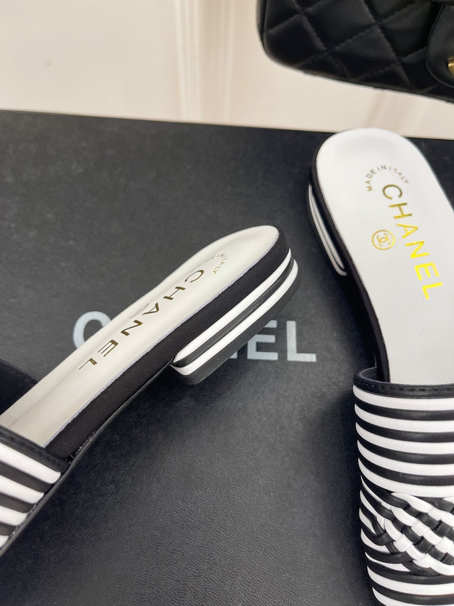 Luxury Shoes Sandals - CHL - 027