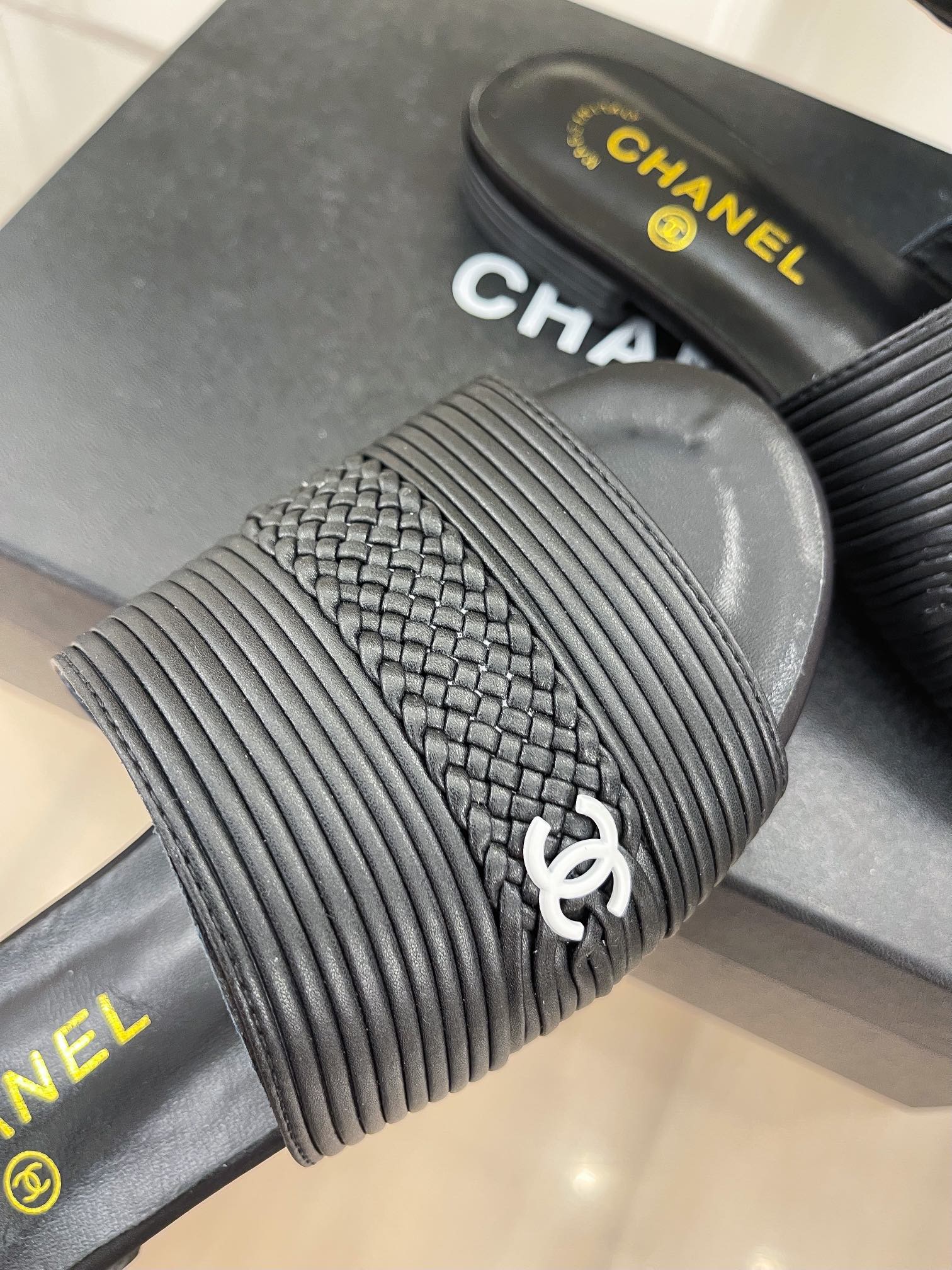 Luxury Shoes Sandals - CHL - 029