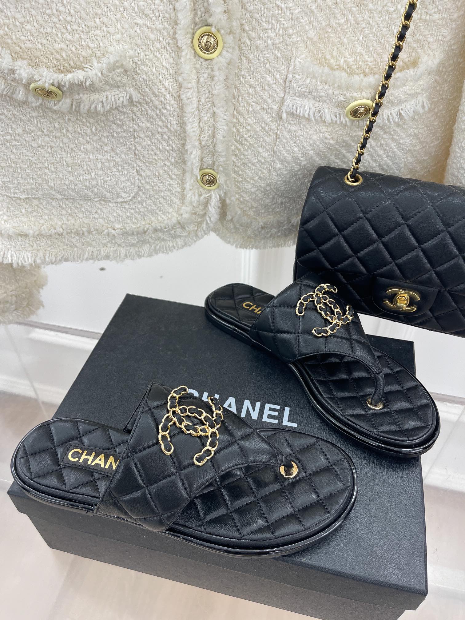 Luxury Shoes Sandals - CHL - 032