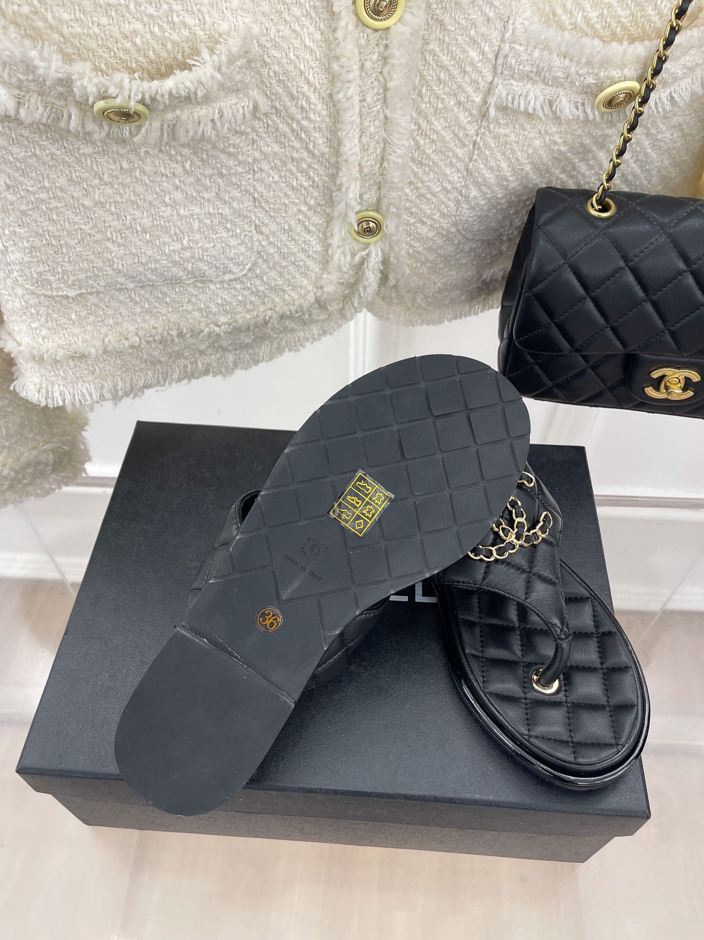 Luxury Shoes Sandals - CHL - 032