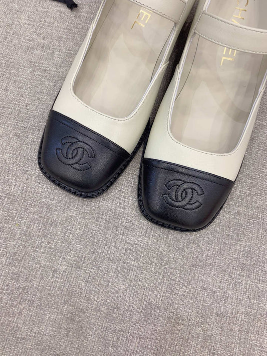 Luxury Shoes Sandals - CHL - 477