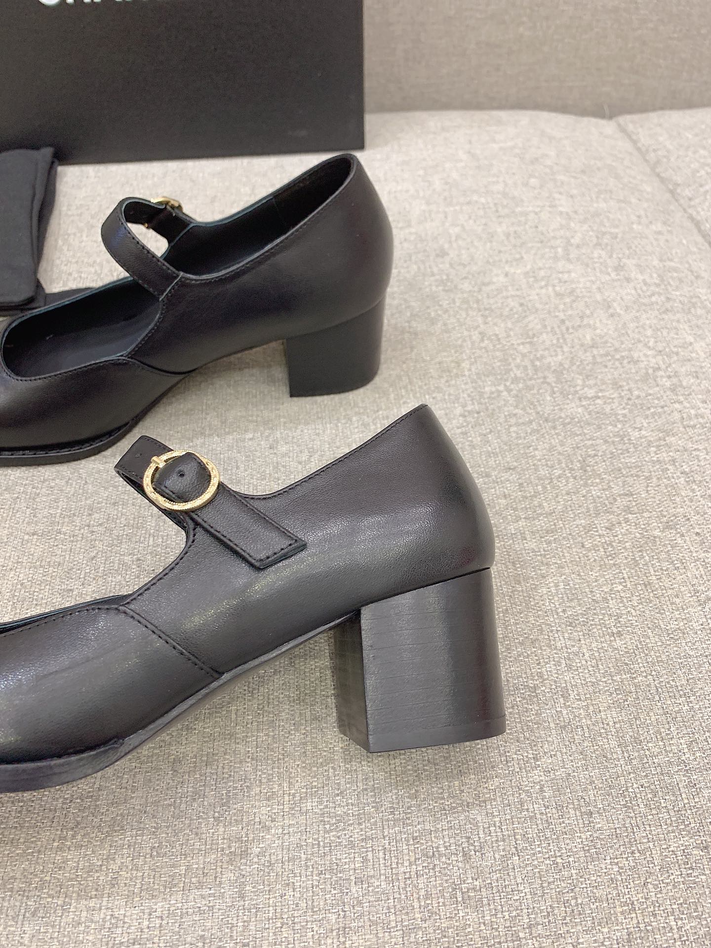 Luxury Shoes Sandals - CHL - 475