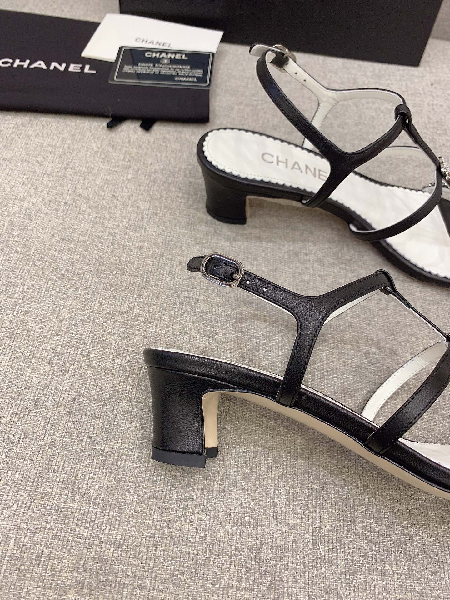 Luxury Shoes Sandals - CHL - 478