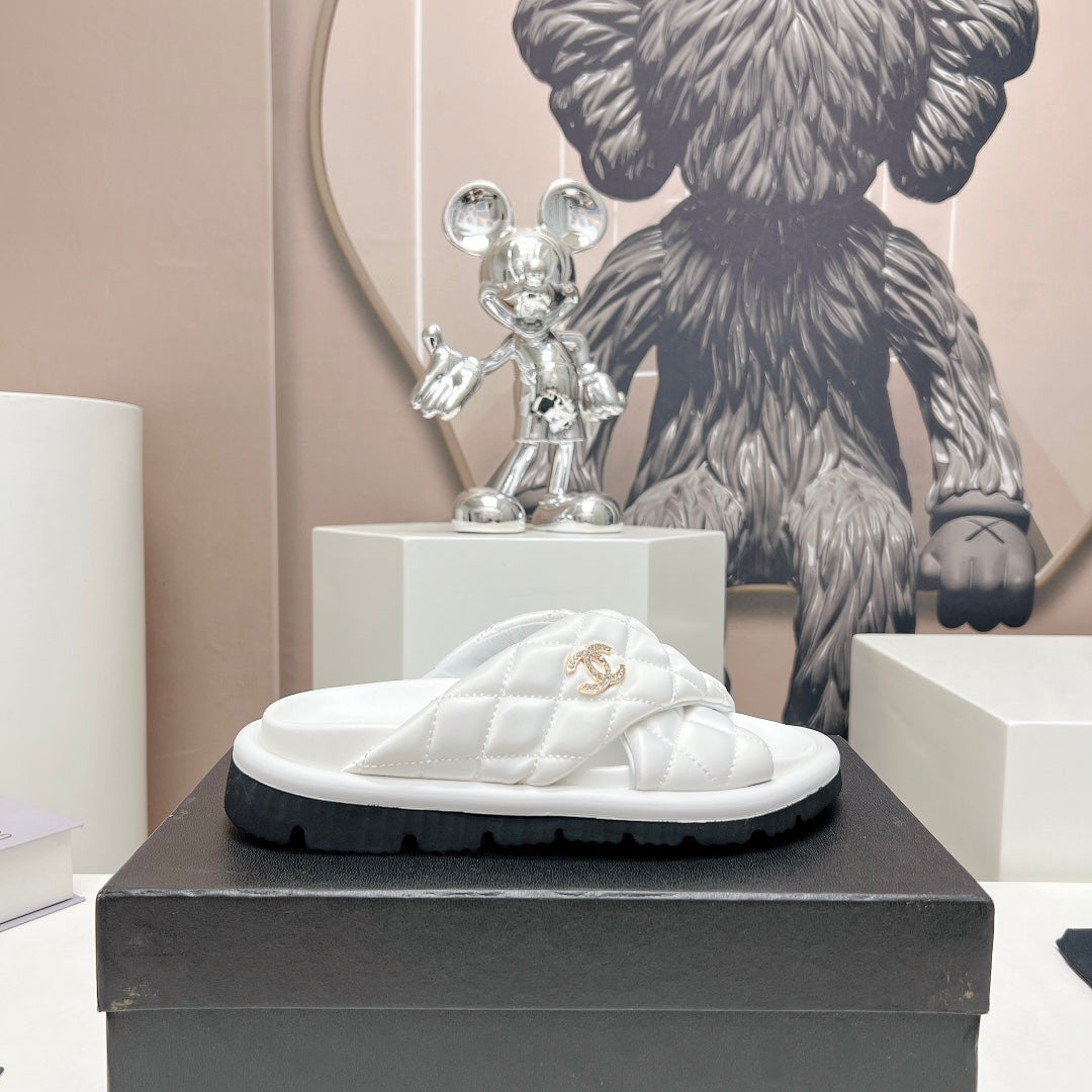 Luxury Shoes Sandals - CHL - 551