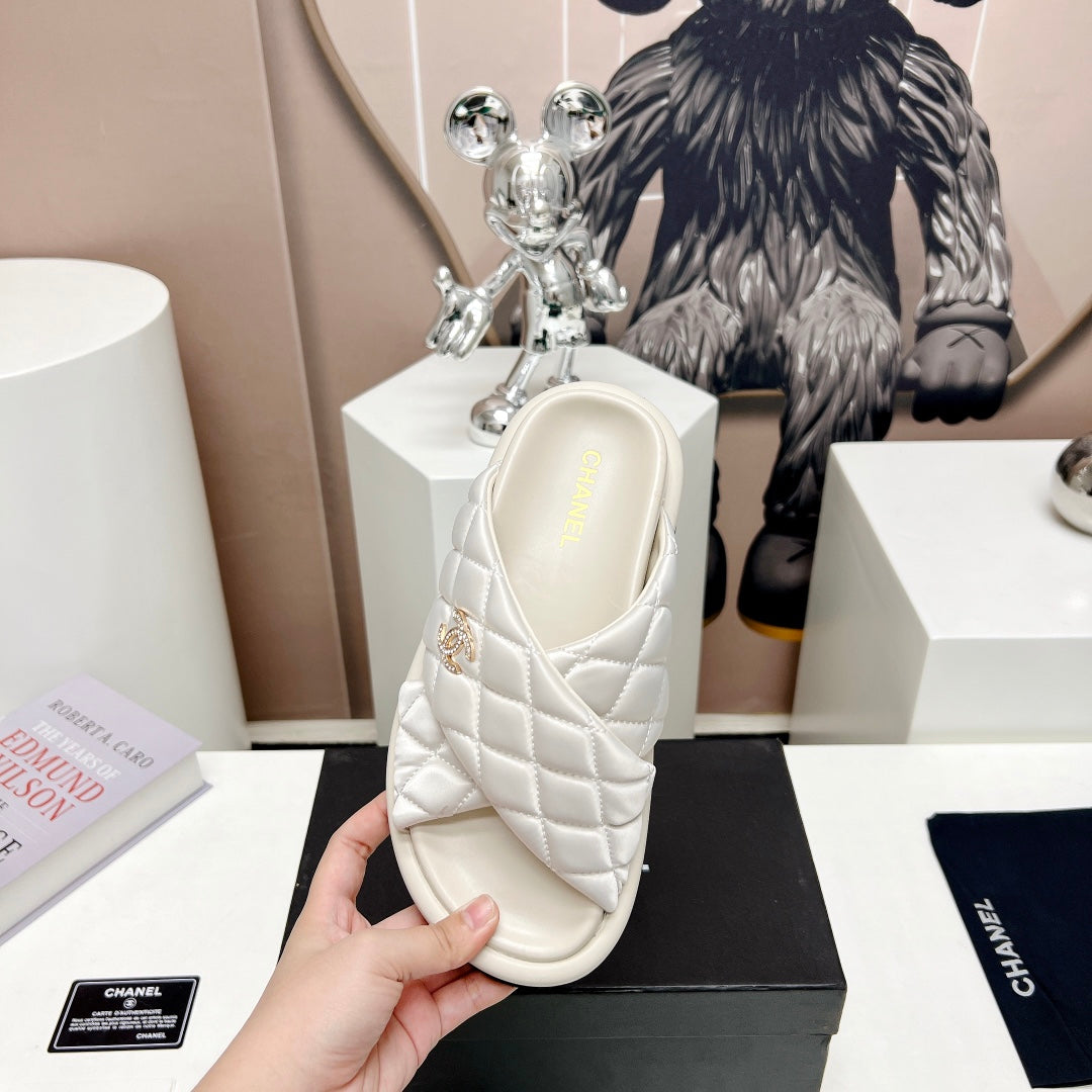 Luxury Shoes Sandals - CHL - 555