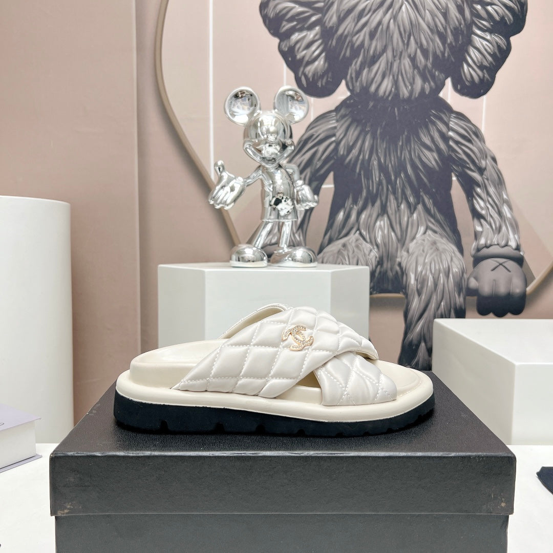 Luxury Shoes Sandals - CHL - 555