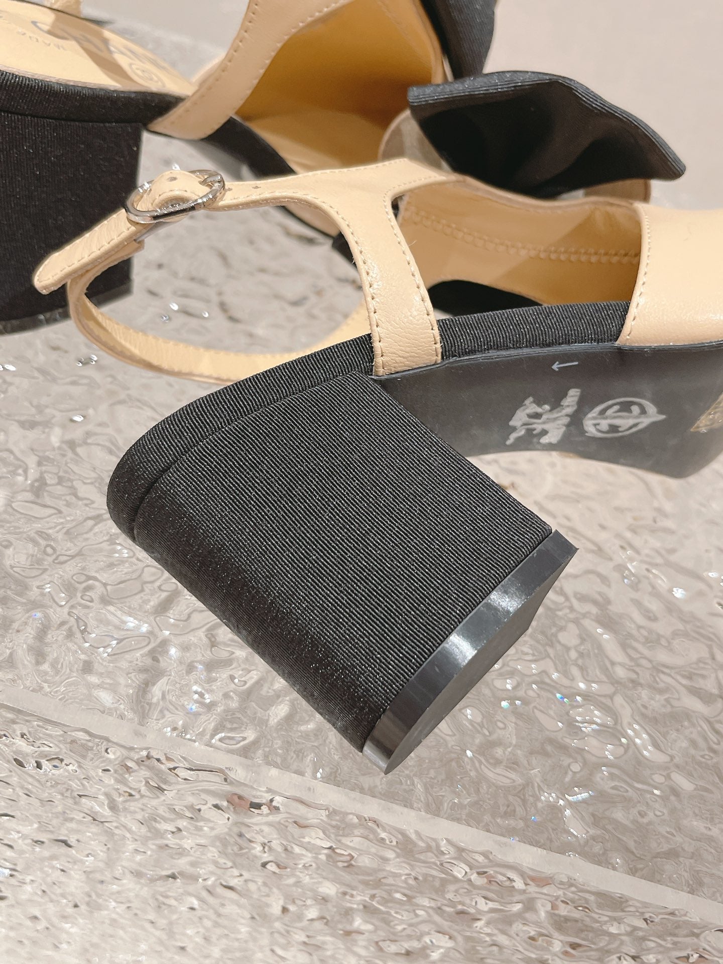 Luxury Shoes Sandals - CHL - 531