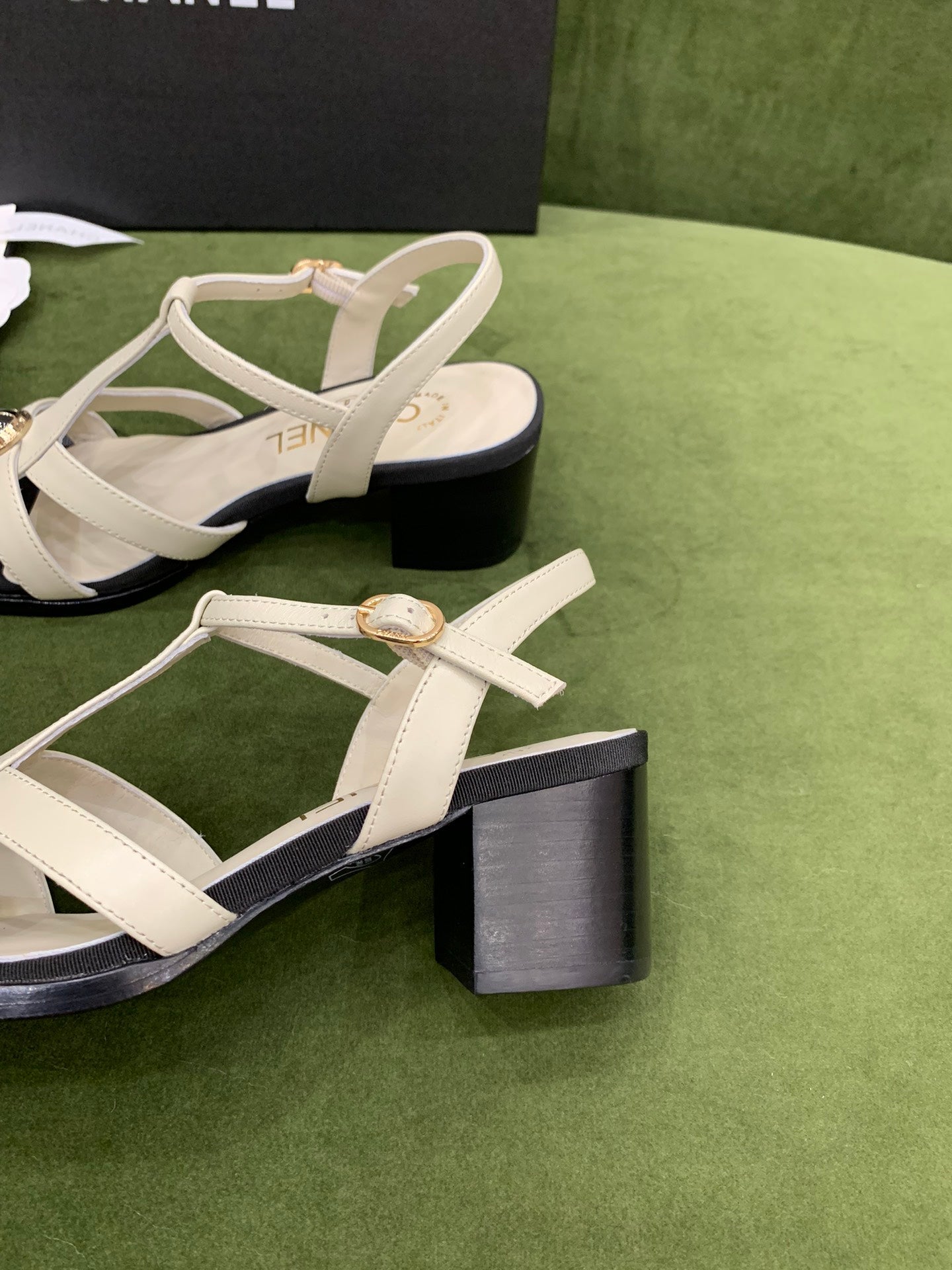 Luxury Shoes Sandals - CHL - 474