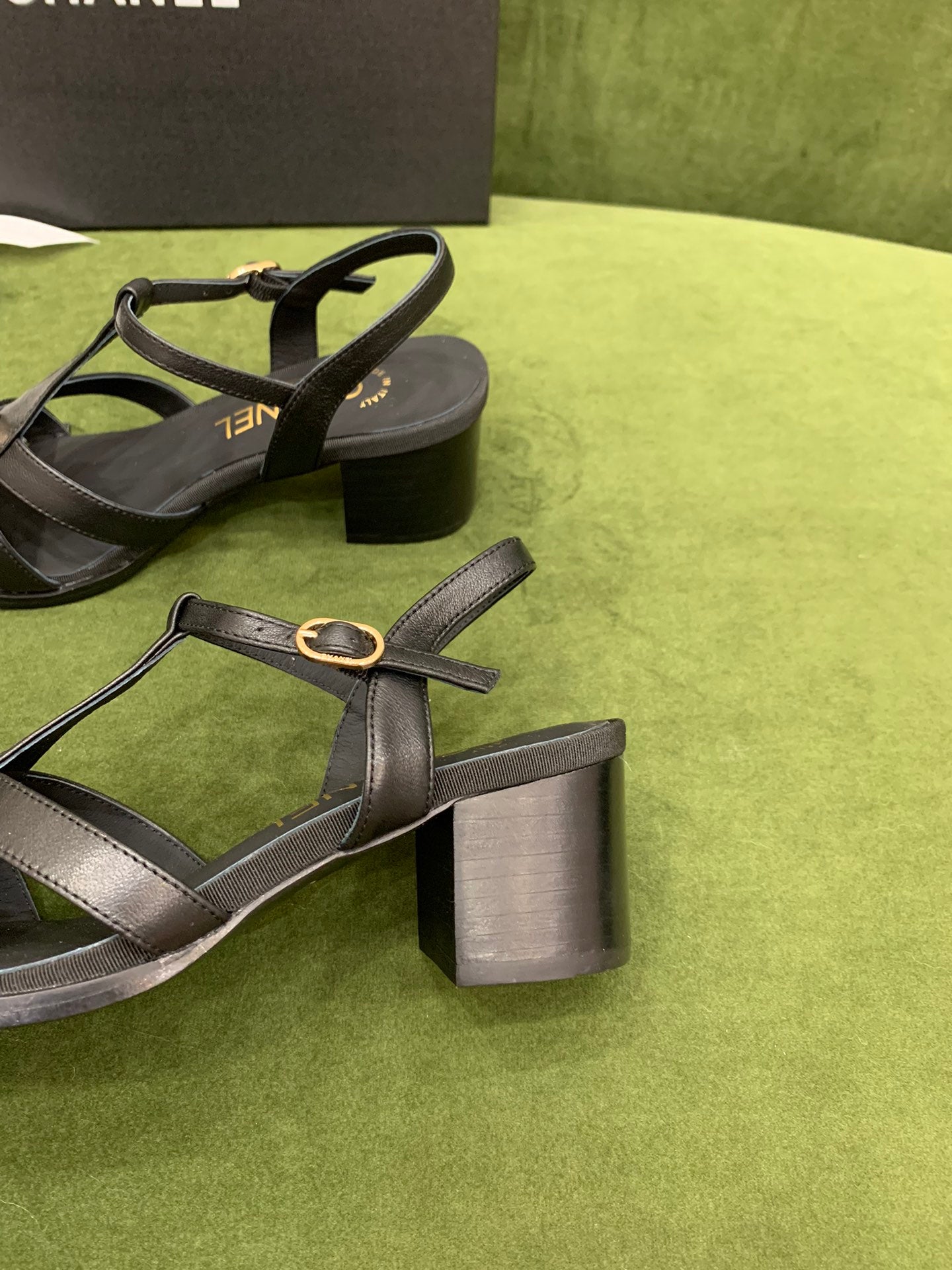 Luxury Shoes Sandals - CHL - 472