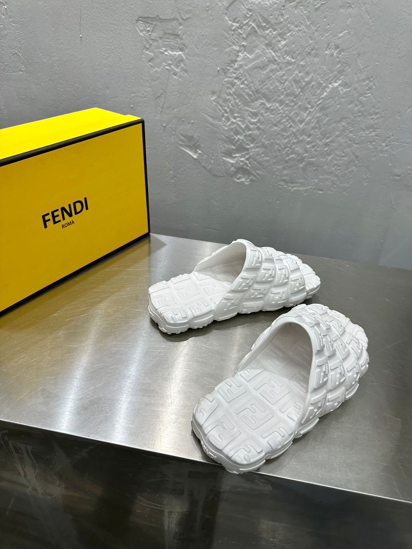 Luxury Shoes - FED - 115