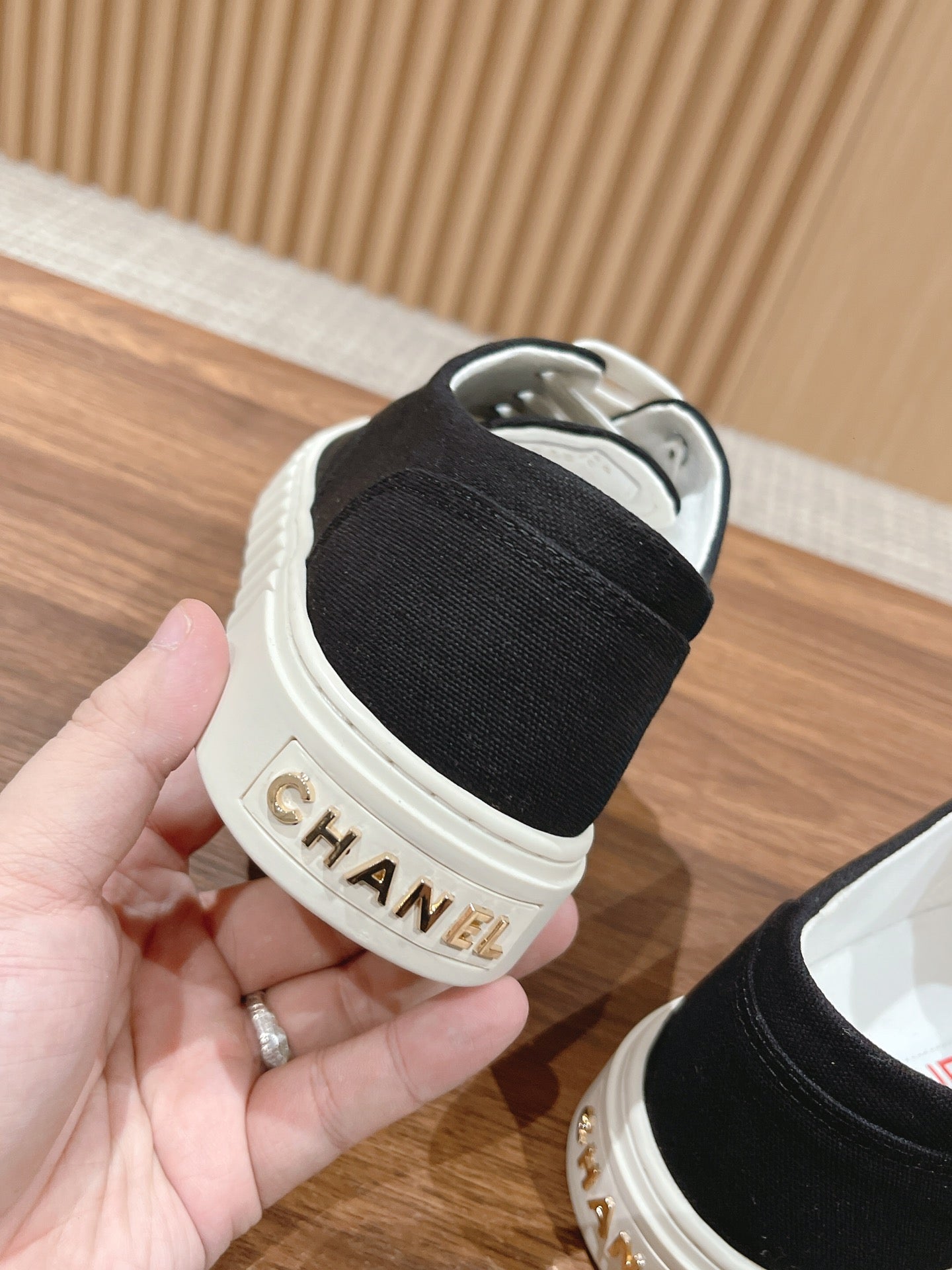 Luxury Shoes Sandals - CHL - 510