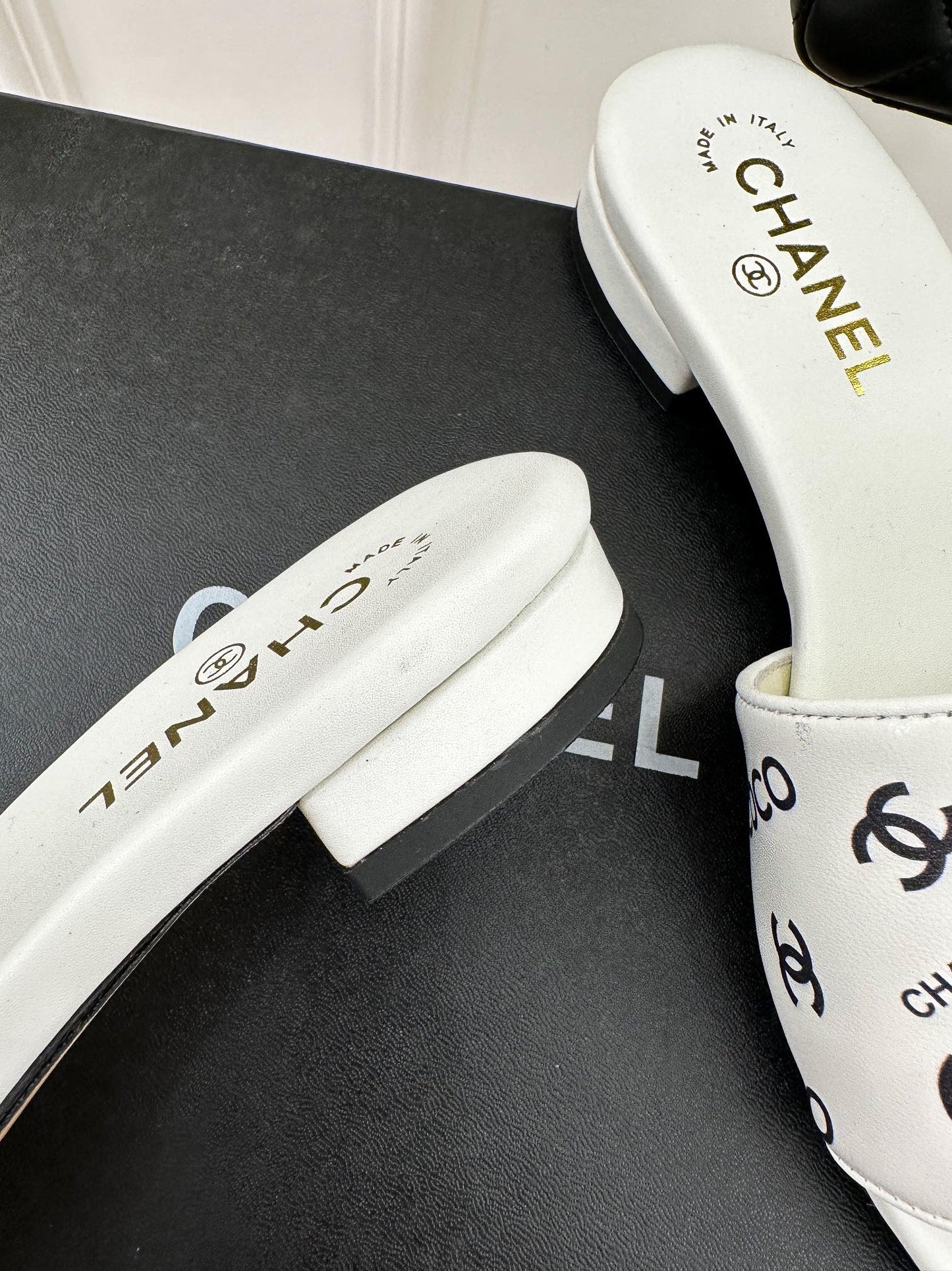 Luxury Shoes Sandals - CHL - 504