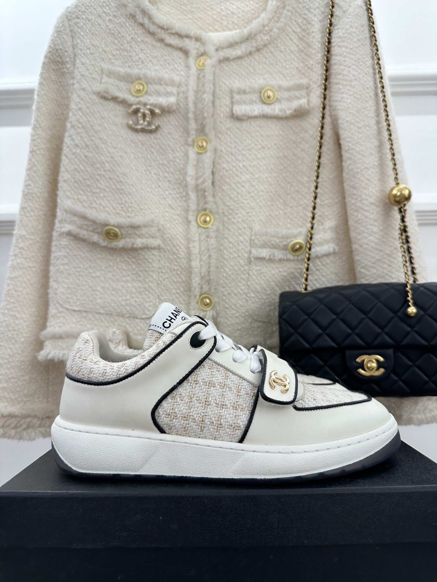 Luxury Shoes Sandals - CHL - 211